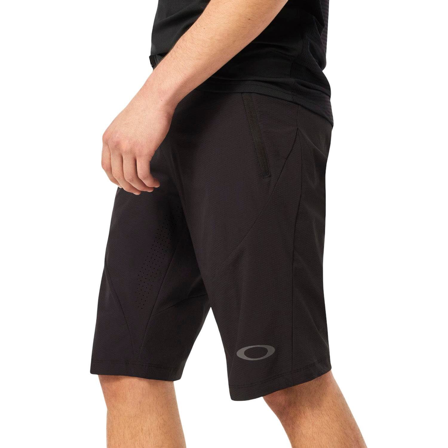 SEEKER AIRLINE SHORT