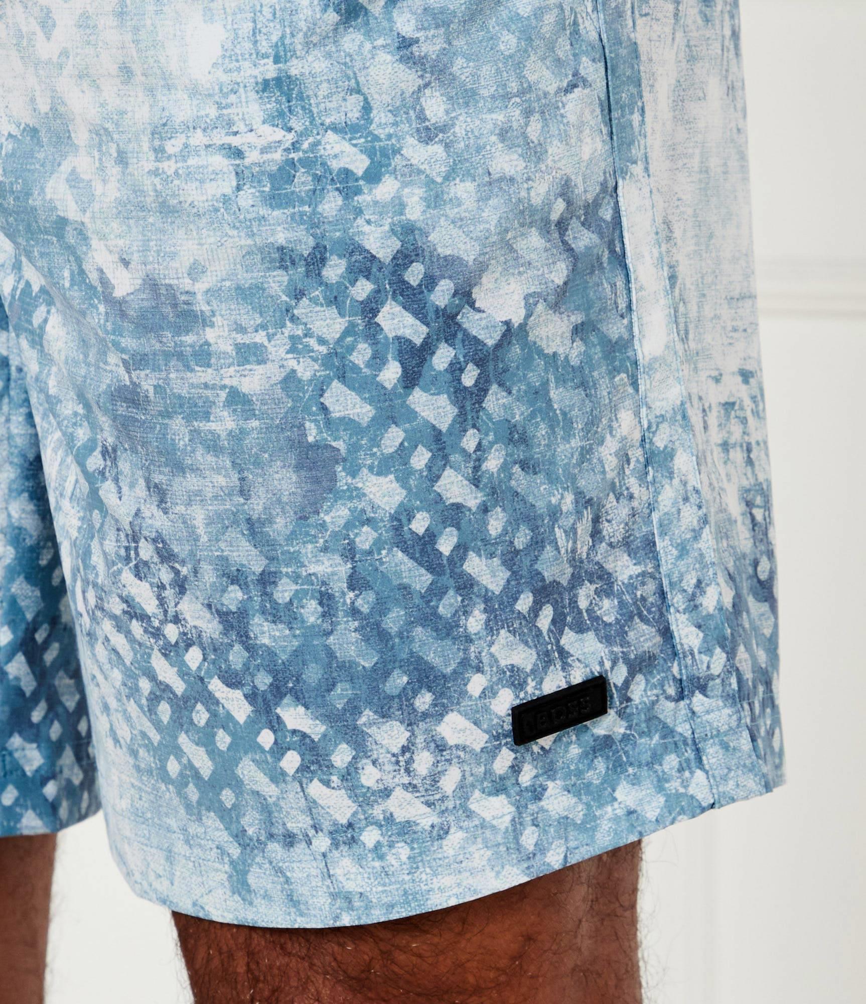 BOSS BOSS Erkek Beli Bağcıklı Normal Kalıp Monogram Logo Desenli Mavi Deniz Şortu 50544343-443