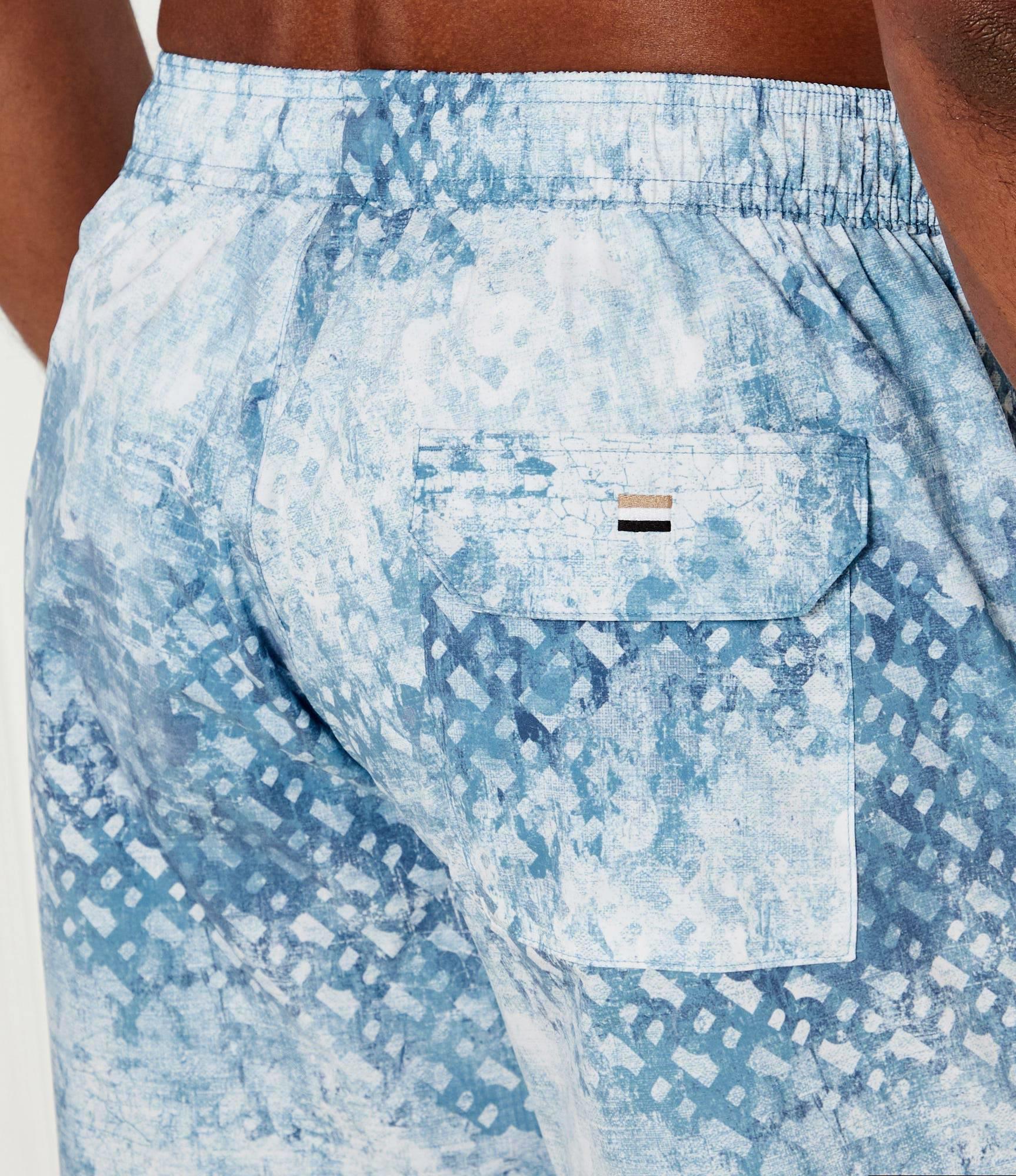 BOSS BOSS Erkek Beli Bağcıklı Normal Kalıp Monogram Logo Desenli Mavi Deniz Şortu 50544343-443