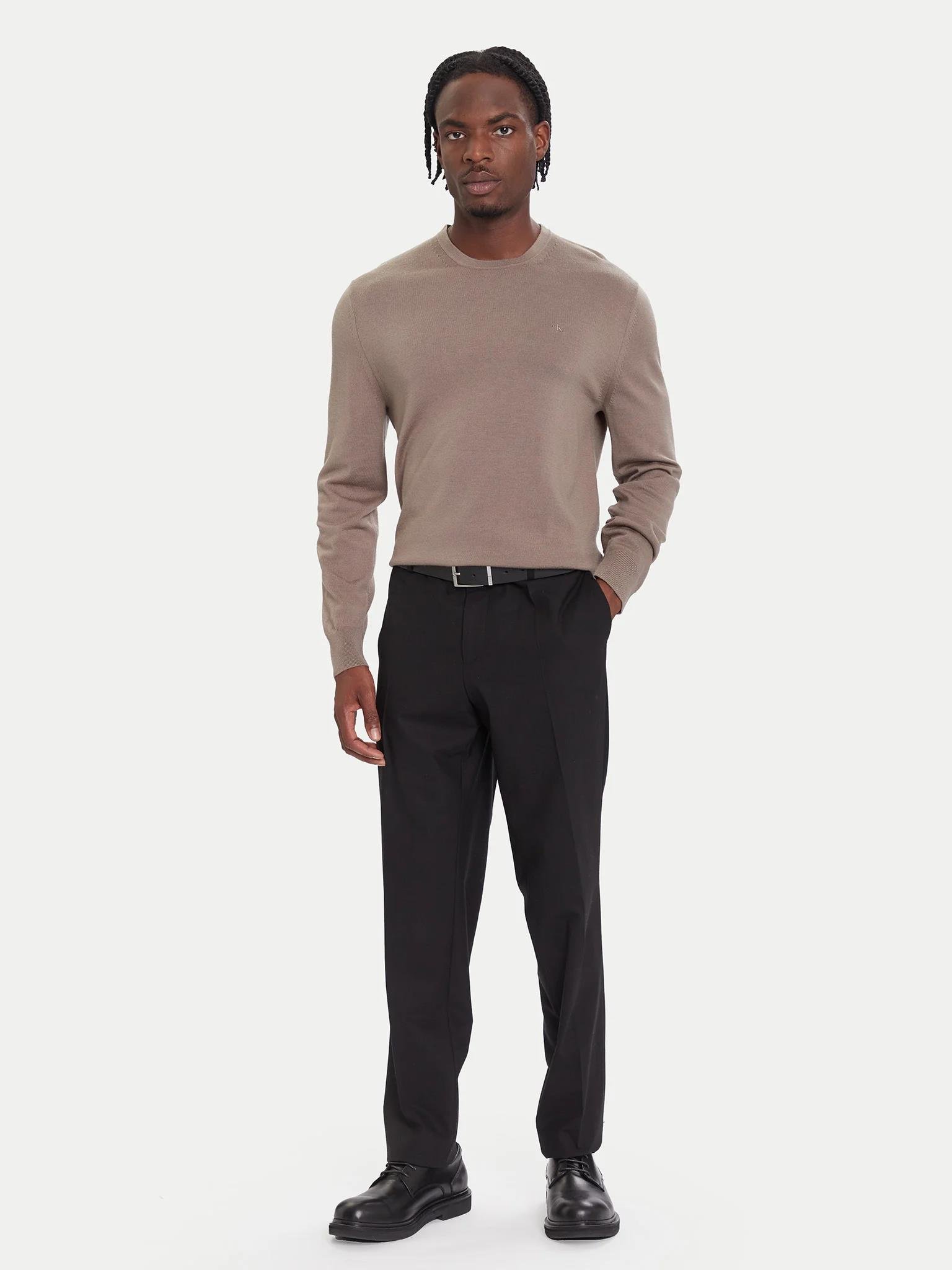 Calvin Klein Calvin Klein Erkek %100 Yün Normal Kalıp Ribanalı Yuvarlak Yaka Ck Logo Kabartmalı Uzun Kollu Örme Kahverengi Kazak LV04LB305G-GPF