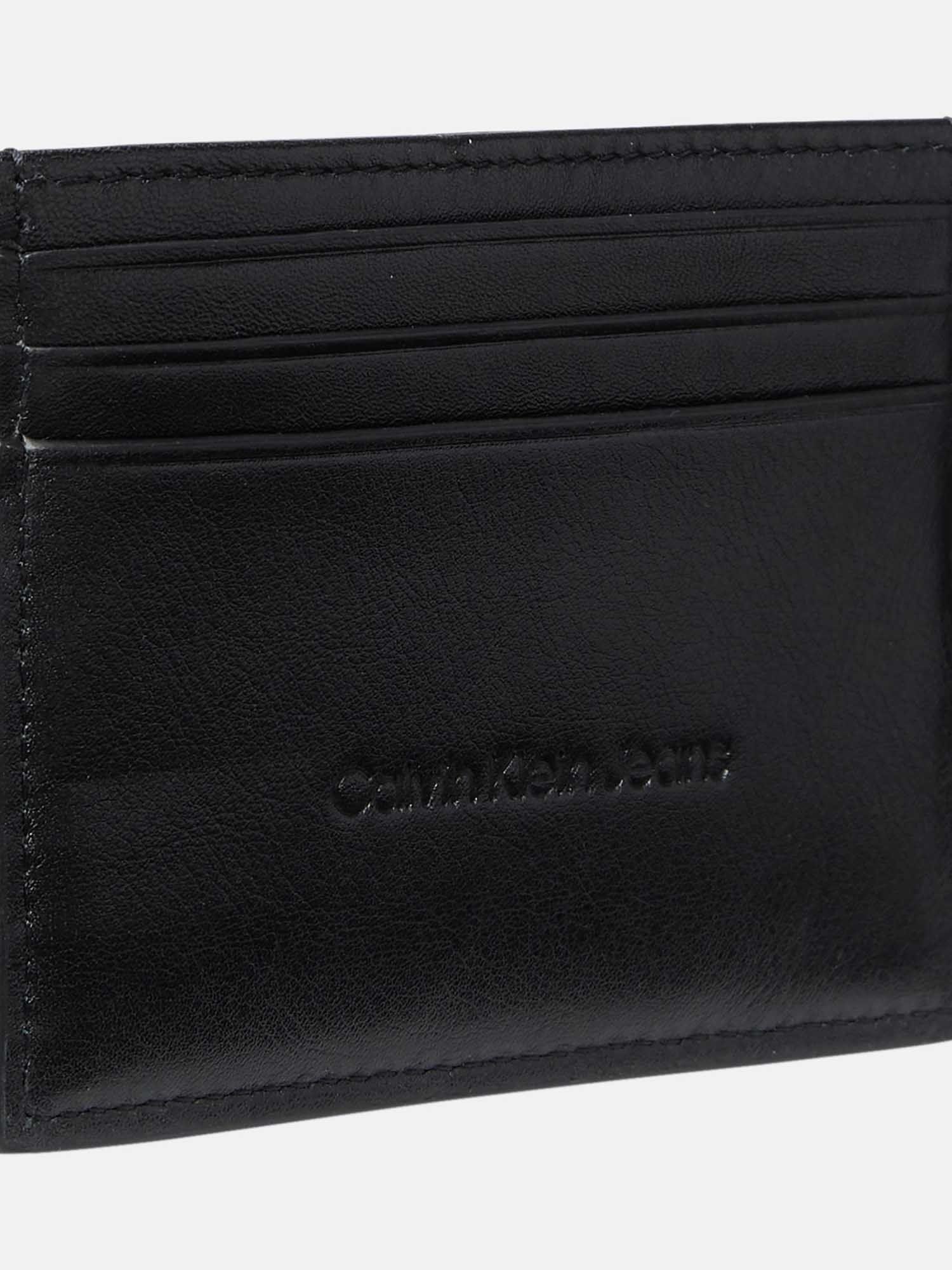 Calvin Klein Calvin Klein Erkek CK Logo Kabartmalı Ekstra Kart Bölmeli Deri Siyah Cüzdan LV04G1070G-UB1