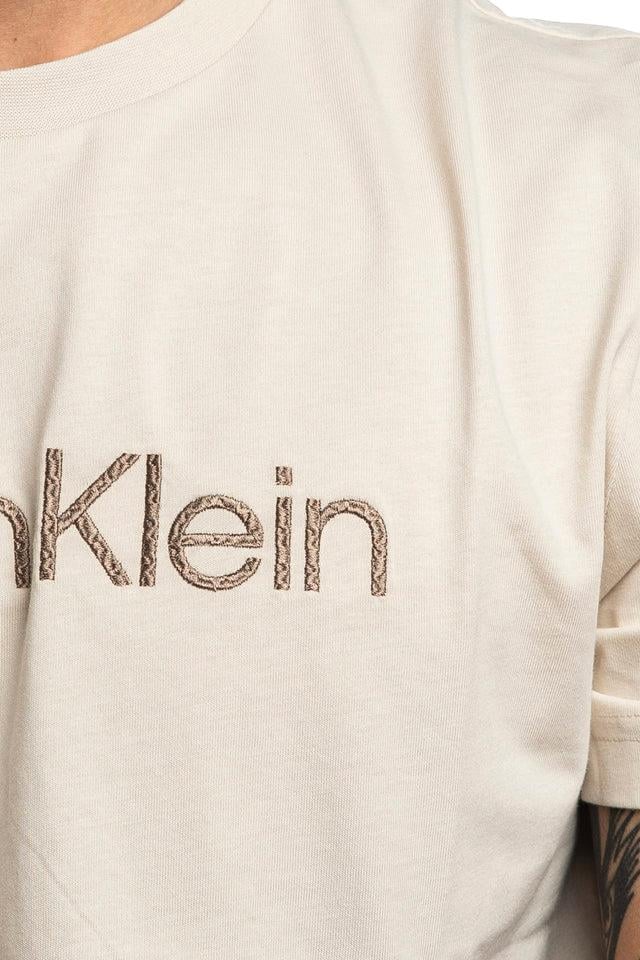 Calvin Klein Calvin Klein Erkek Kısa Kollu Pamuklu Bisiklet Yaka Calvin Klein Yazı Detaylı Gri T-Shirt K10K114169-PDV