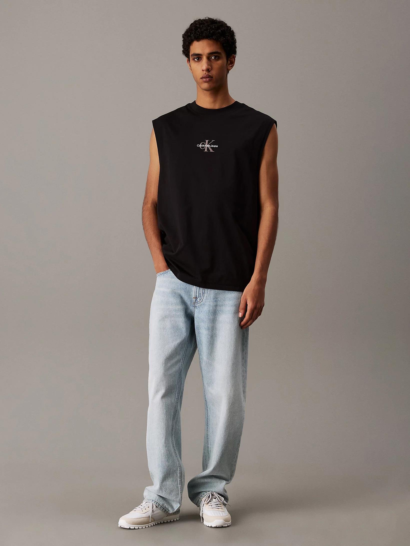 Calvin Klein Calvin Klein Erkek Kolsuz Regular Fit Bisiklet Yaka Pamuklu Siyah T-Shirt J30J327493-BEH