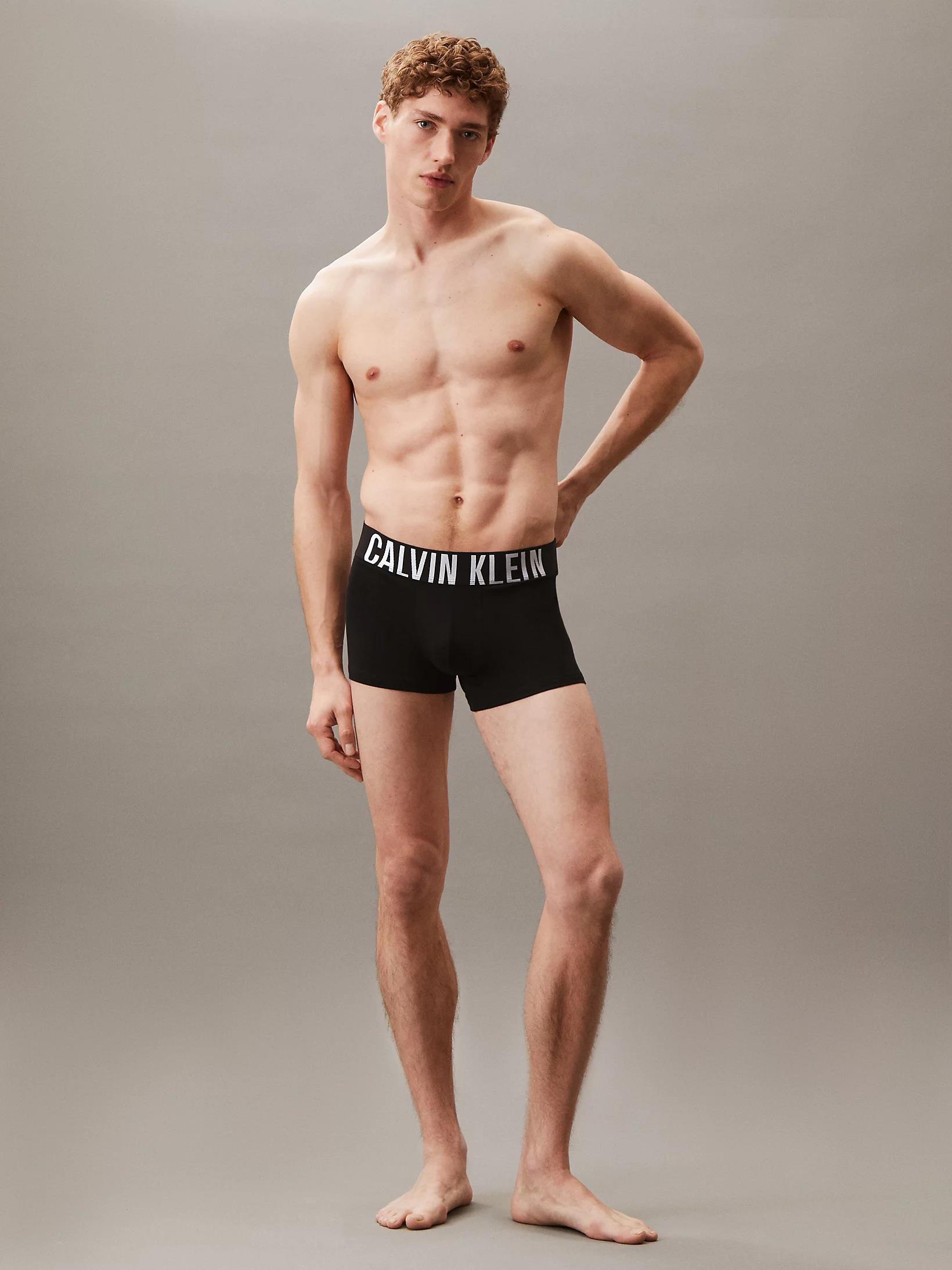 Calvin Klein Calvin Klein Erkek Logolu Beli Lastikli Yüksek Bel Pamuklu Siyah Boxer 000NB3608A-VVL