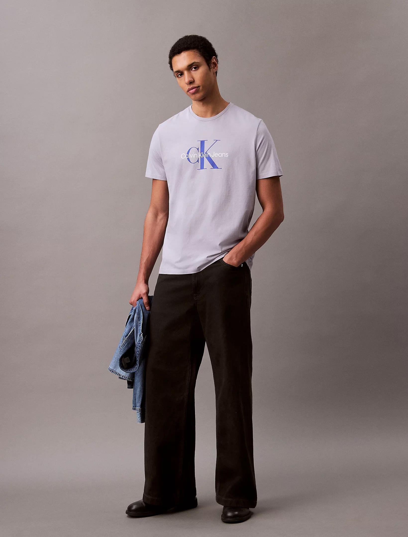 Calvin Klein Calvin Klein Erkek Logolu Bisiklet Yaka Kısa Kol Standart Mor T-Shirt LV040EM286-G71