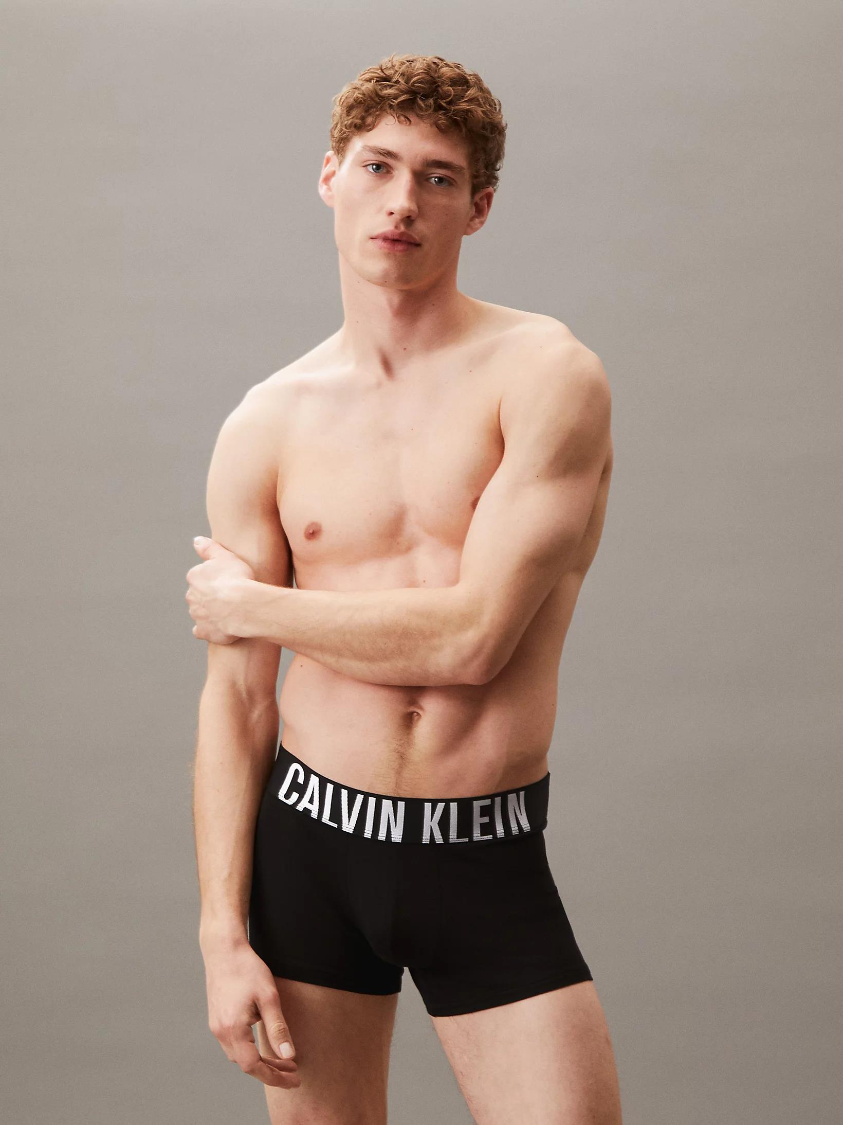 Calvin Klein Calvin Klein Erkek Logolu Beli Lastikli Yüksek Bel Pamuklu Siyah Boxer 000NB3608A-VVL