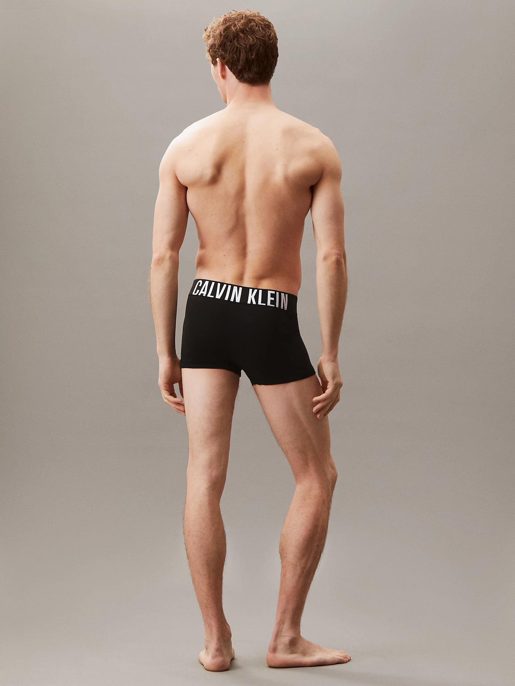 Calvin Klein Calvin Klein Erkek Logolu Beli Lastikli Yüksek Bel Pamuklu Siyah Boxer 000NB3608A-VVL