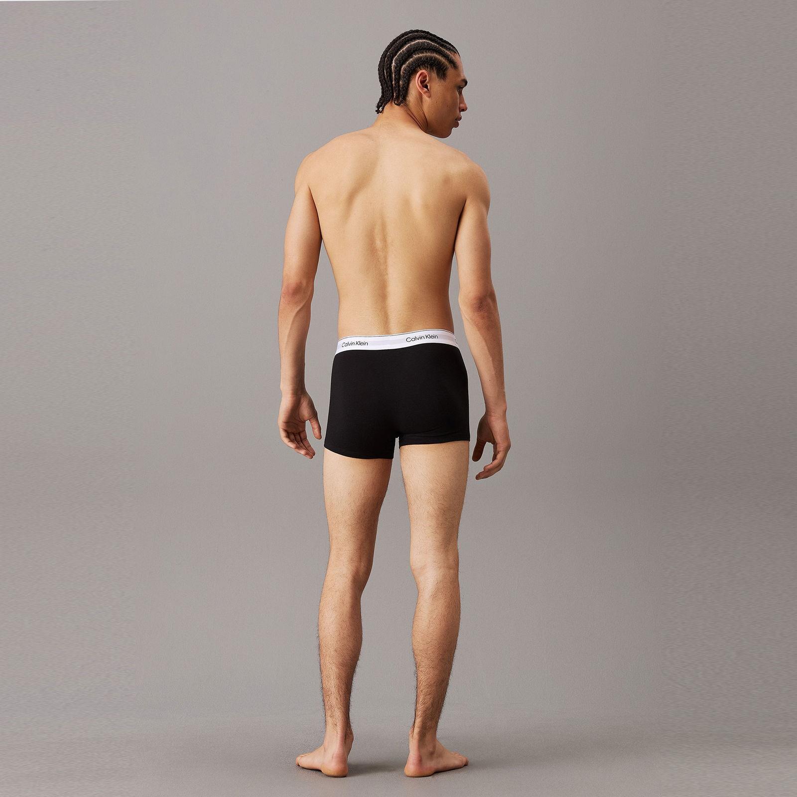 Calvin Klein Calvin Klein Erkek Pamuklu Slim Fit Beli Elastik Bantlı 3'lü Çok Renkli Boxer LV00NB4392-MP1