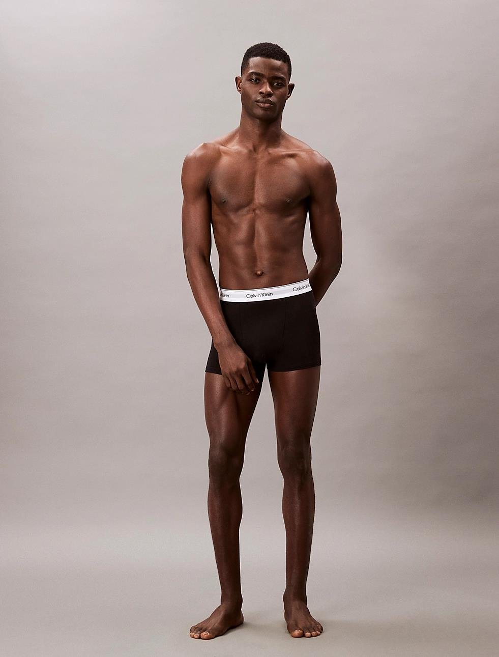 Calvin Klein Calvin Klein Erkek Pamuklu Normal Kalıp Logolu Elastik Bel Bantlı 3'lü Siyah Boxer LV00NB4286-UB1