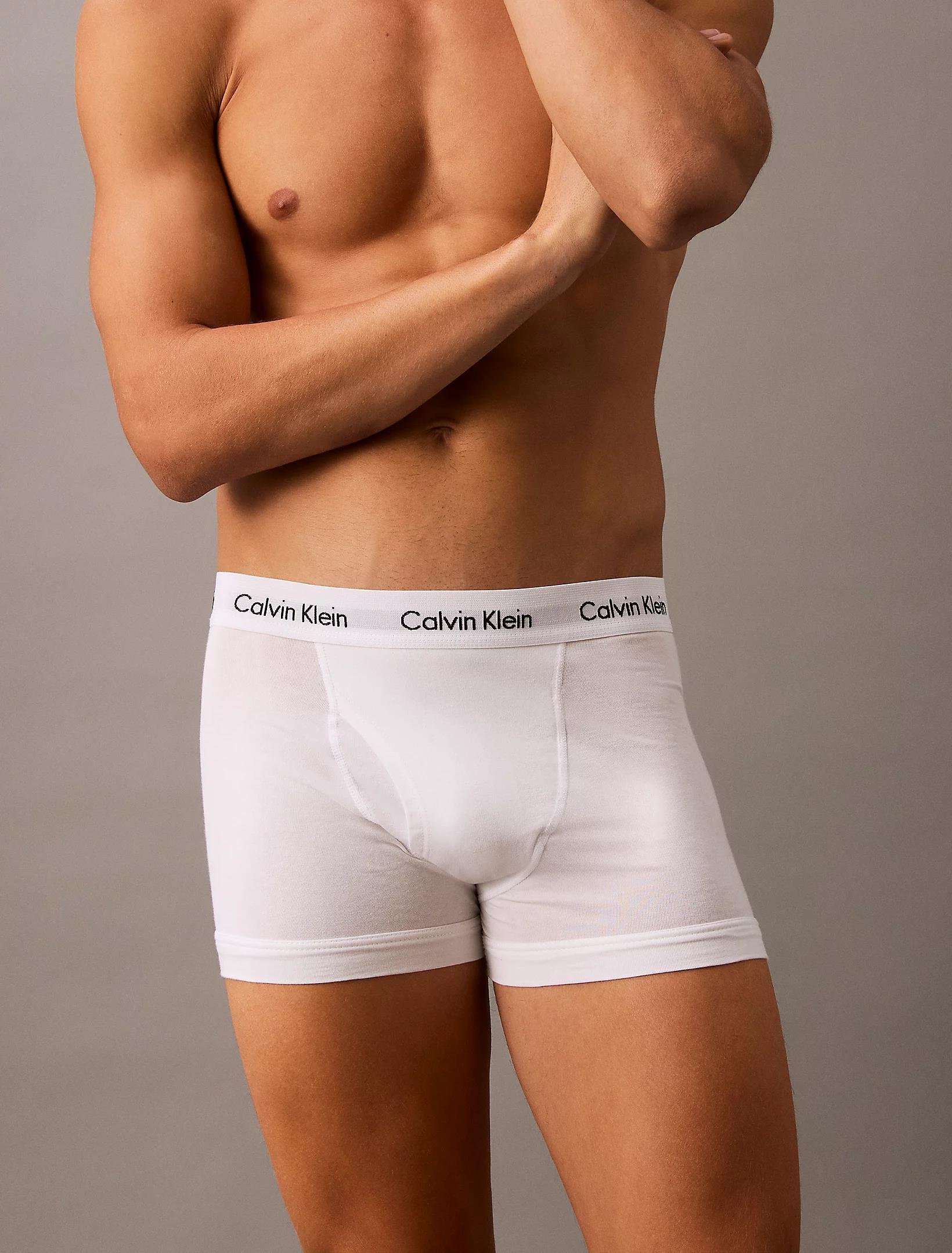 Calvin Klein Calvin Klein Erkek Pamuklu Normal Kalıp Logolu Elastik Bel Bantlı 3'lü Siyah-Beyaz-Gri Boxer LV00NB4286-MP1