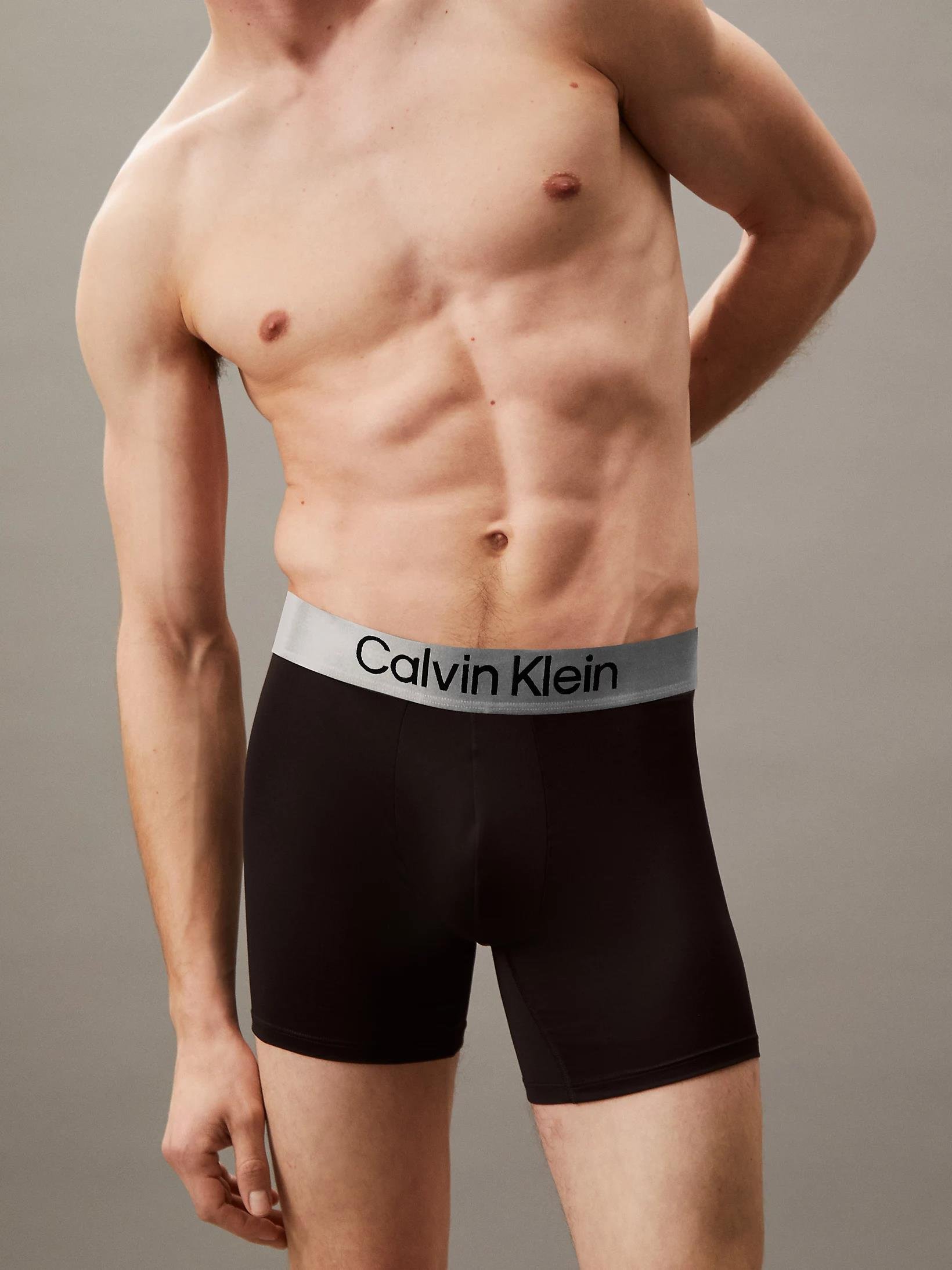 Calvin Klein Calvin Klein Erkek Rahat Esnek Kumaş Beli Logolu Elastik Bantlı 3'lü Siyah Boxer LV00NB4124-VSB