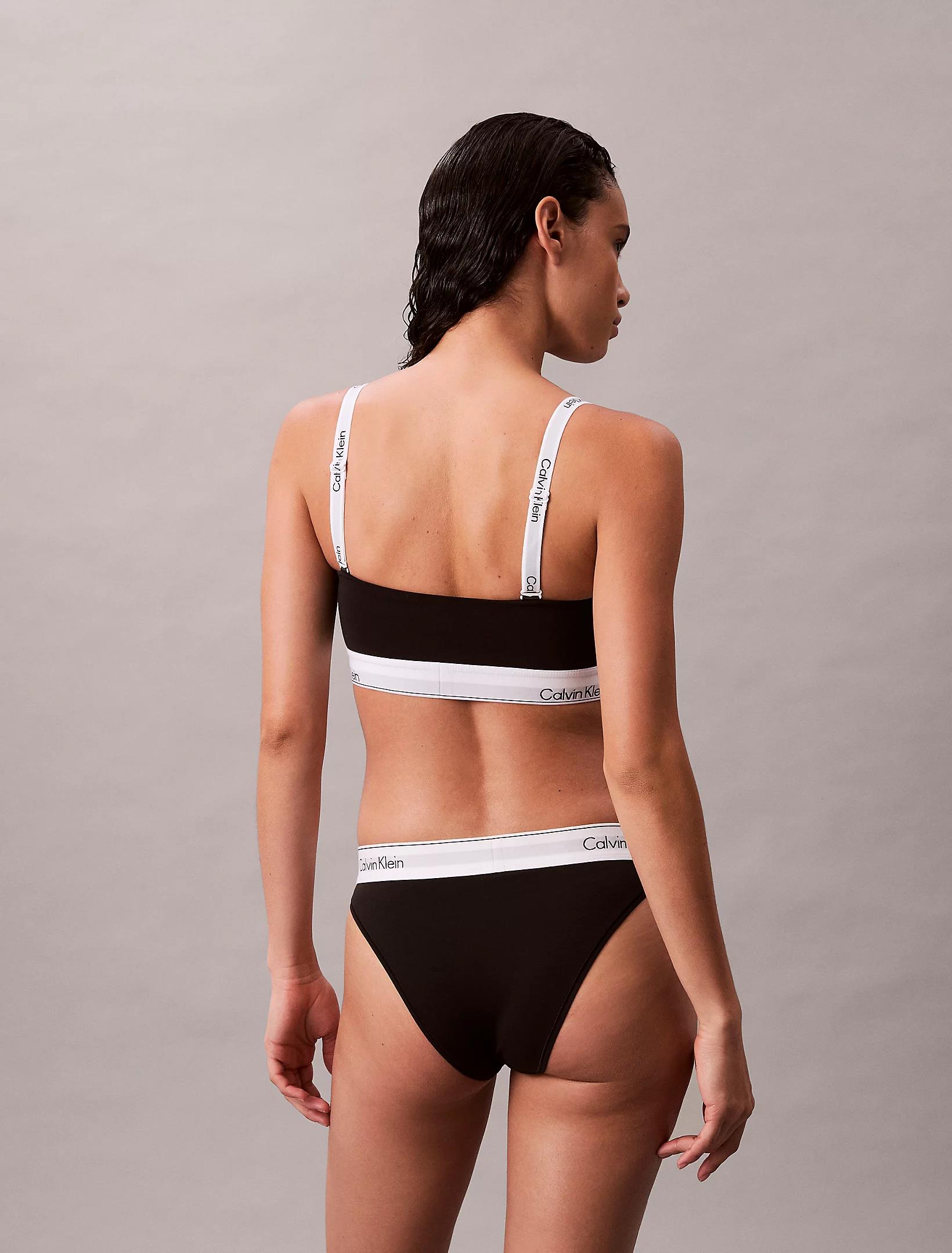 Calvin Klein Calvin Klein Kadın Askı Calvin Klein Yazı Detay Slim Fit Kalp Yaka Siyah Sütyen LV00QF8497-UB1