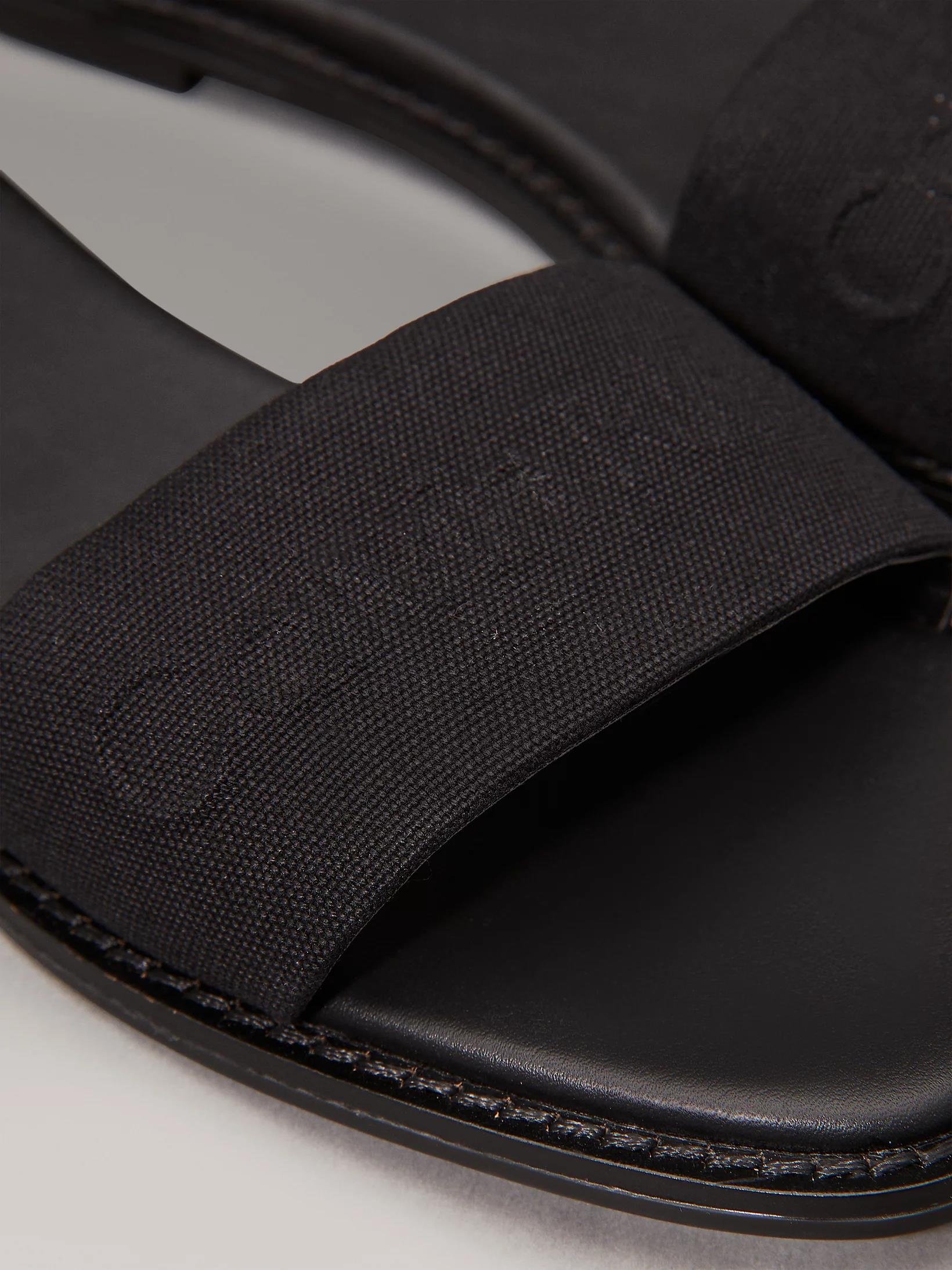 Calvin Klein Calvin Klein Kadın Düz Taban Logo Baskılı Rahat Spor Stil Siyah Terlik HW0HW02378-BEH