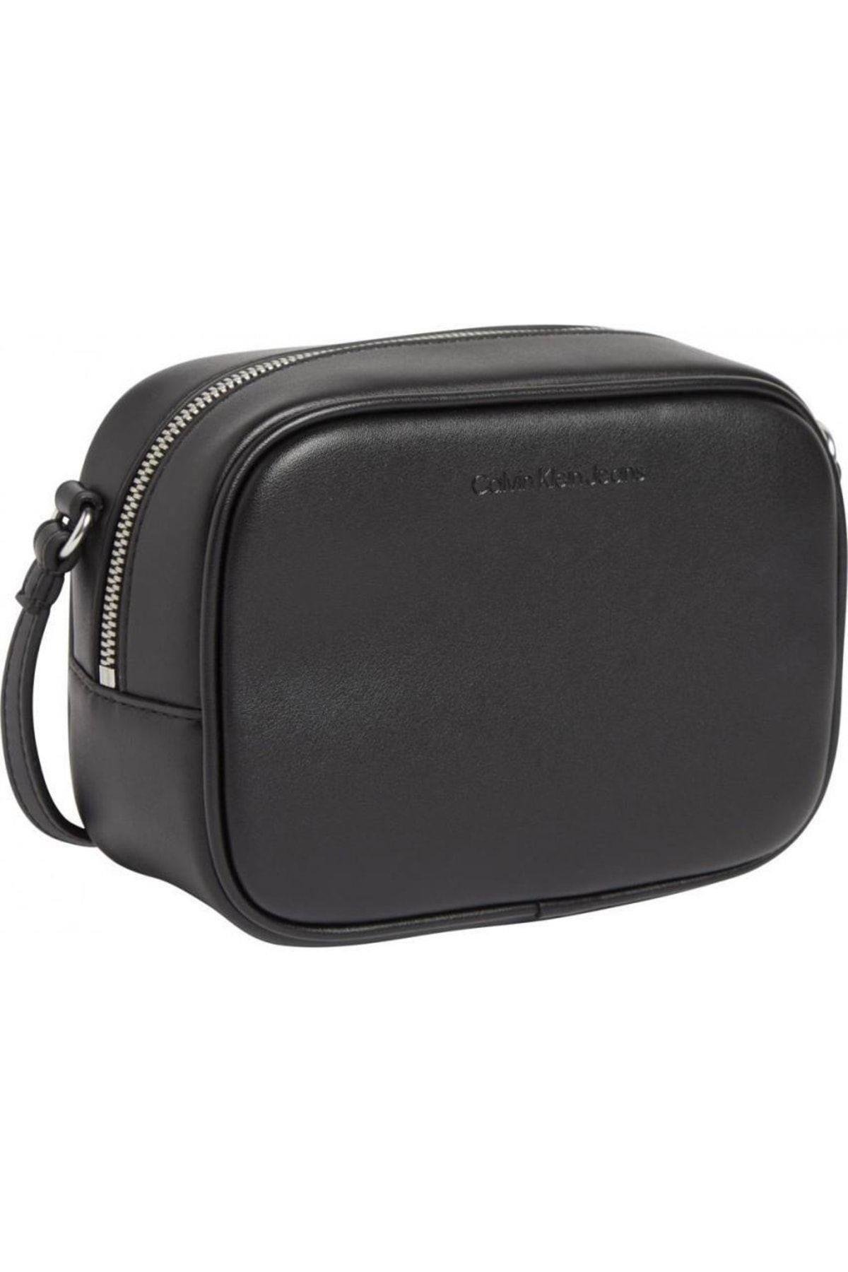Calvin Klein Calvin Kleın Kadın Logo Ayarlanabilir Askılı Siyah Çanta K60K610275-BDS