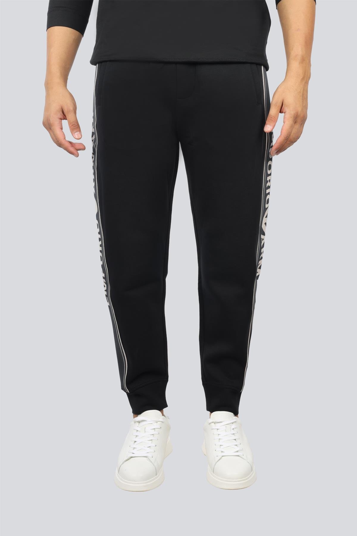 Emporio Armani Emporıo Armani Erkek Lastikli Bağcıklı Bel Yanlarda Logo Şeritleri Siyah Pantolon EM002914 AF10013-UC001