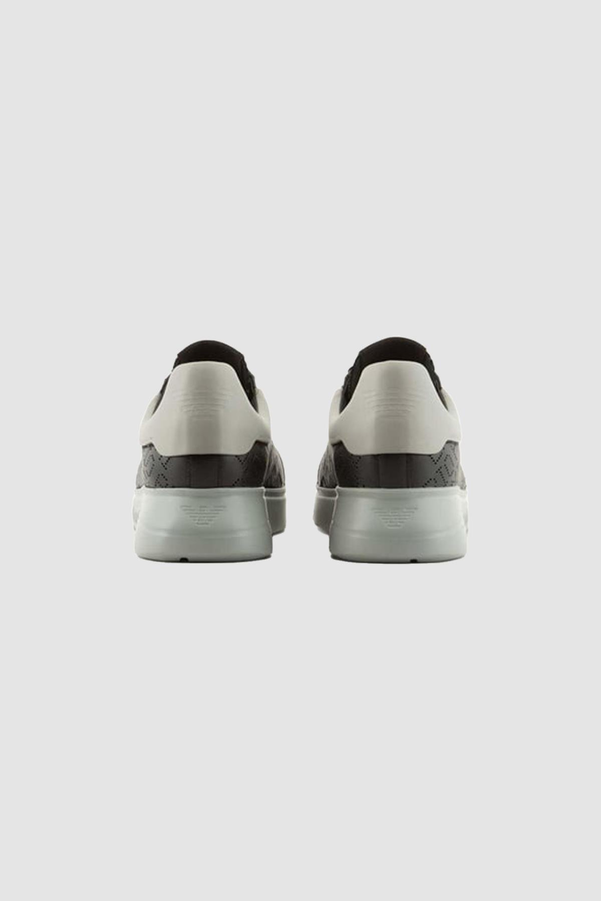 Emporio Armani Emporıo Armani Erkek Marka Logolu Bağcıklı Kaydırmaz Tabanlı Günlük Siyah Sneaker X4X635 XN889-R625