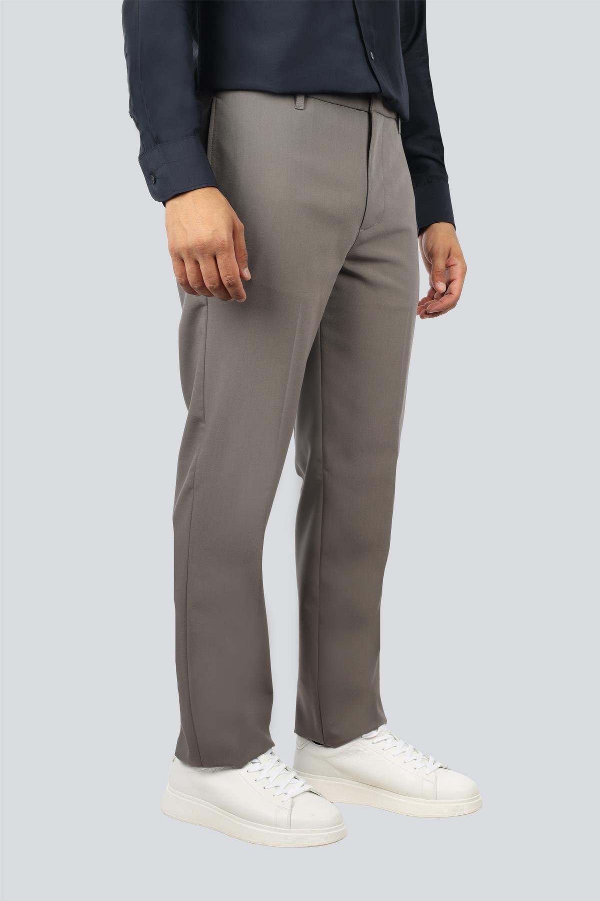 Emporio Armani Emporıo Armani Erkek Normal Kalıp Düz Paça Metalik Kartal İmzalı Bej Pantolon EM003660 AF18079-U8092