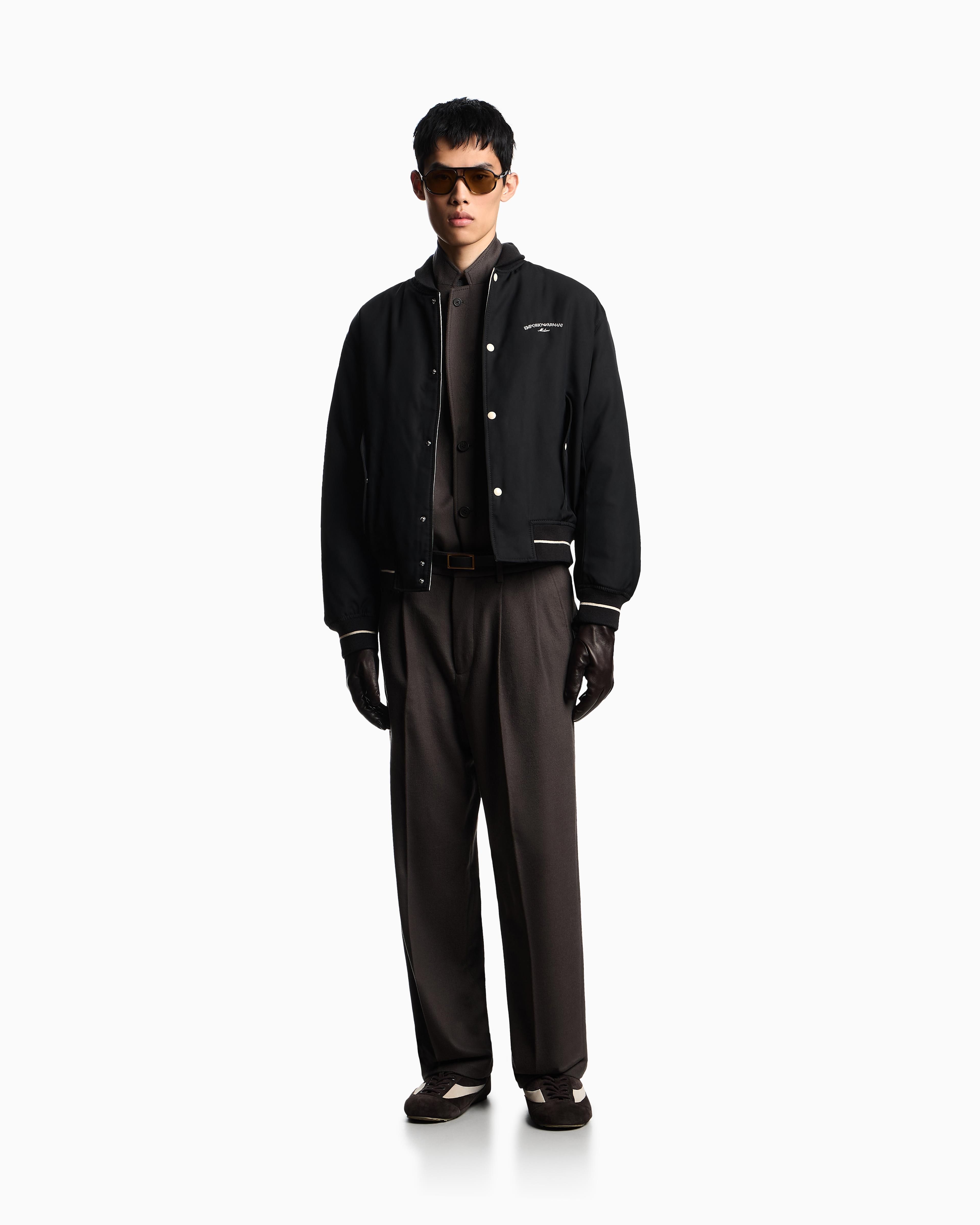 EMPORIO ARMANI Emporıo Armani Erkek Uzun Kol Düğme Kapama Sırt Bölümde İşlemeli Logo Siyah Ceket EM003124 AF18264-UC001