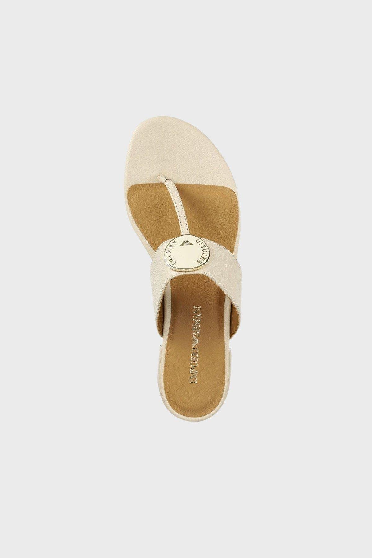 Emporio Armani Emporıo Armani Kadın İnce Tabanlı Parmak Arası Bej Sandalet X3Q078 XF636-BEJ