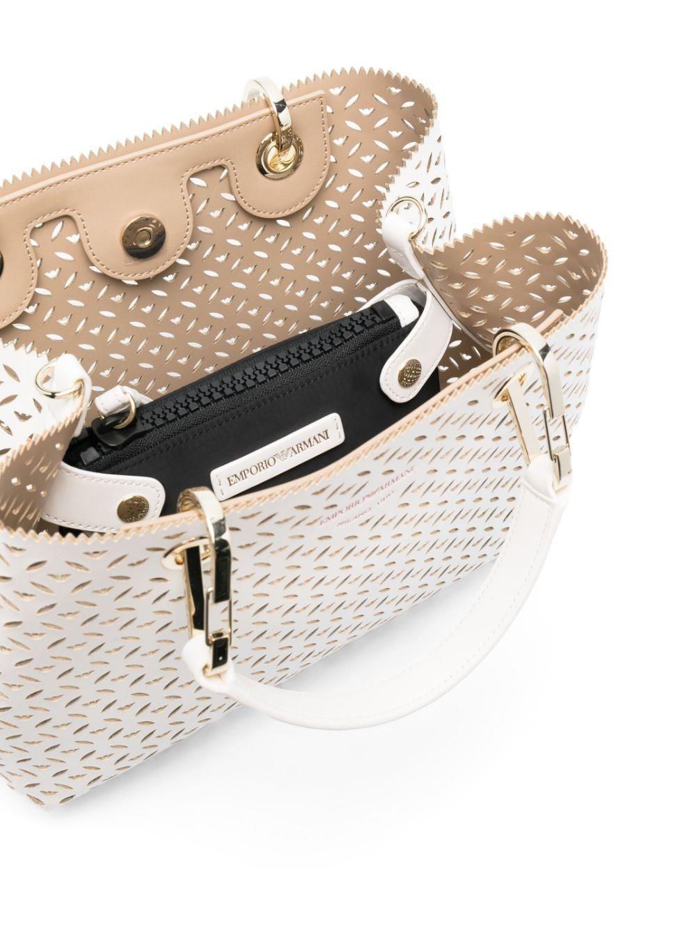 Emporio Armani Emporıo Armani Kadın Marka Logo Detaylı Fermuarlı Çok Cepli Beyaz Omuz Çantası Y3D166 YVX3A-80537