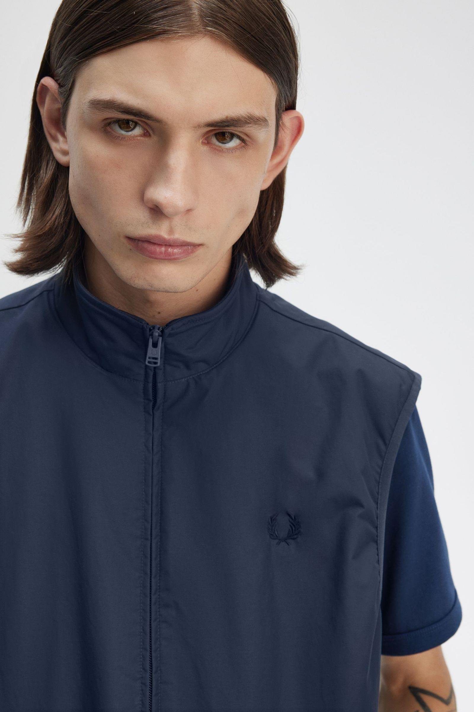 Fred Perry Fred Perry Erkek Dik Yaka Fermuar Kapamalı Kolsuz Mavi Yelek J8500-X86