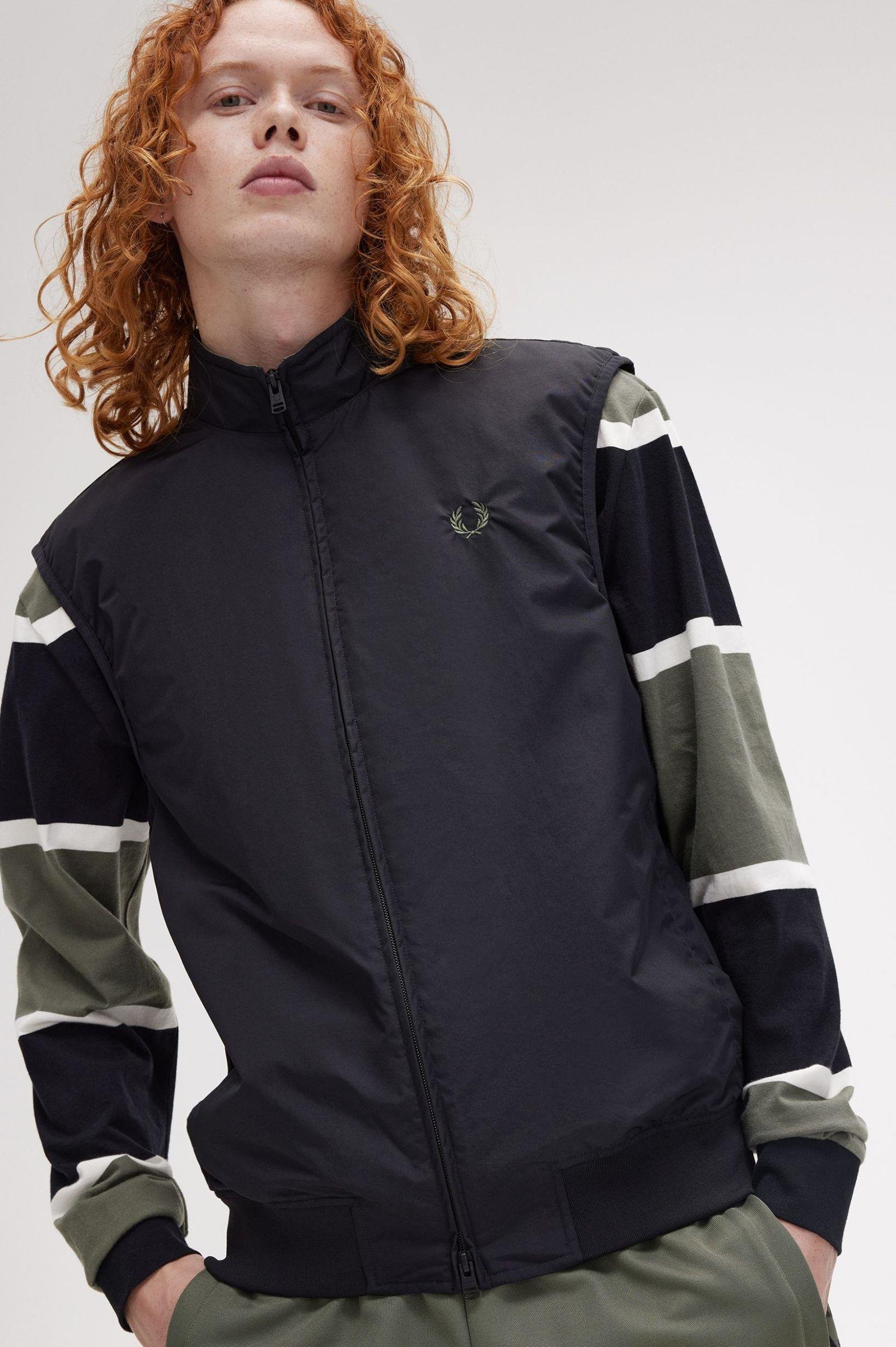 Fred Perry Fred Perry Erkek Dik Yaka Fermuar Kapamalı Kolsuz Siyah Yelek J8500-102