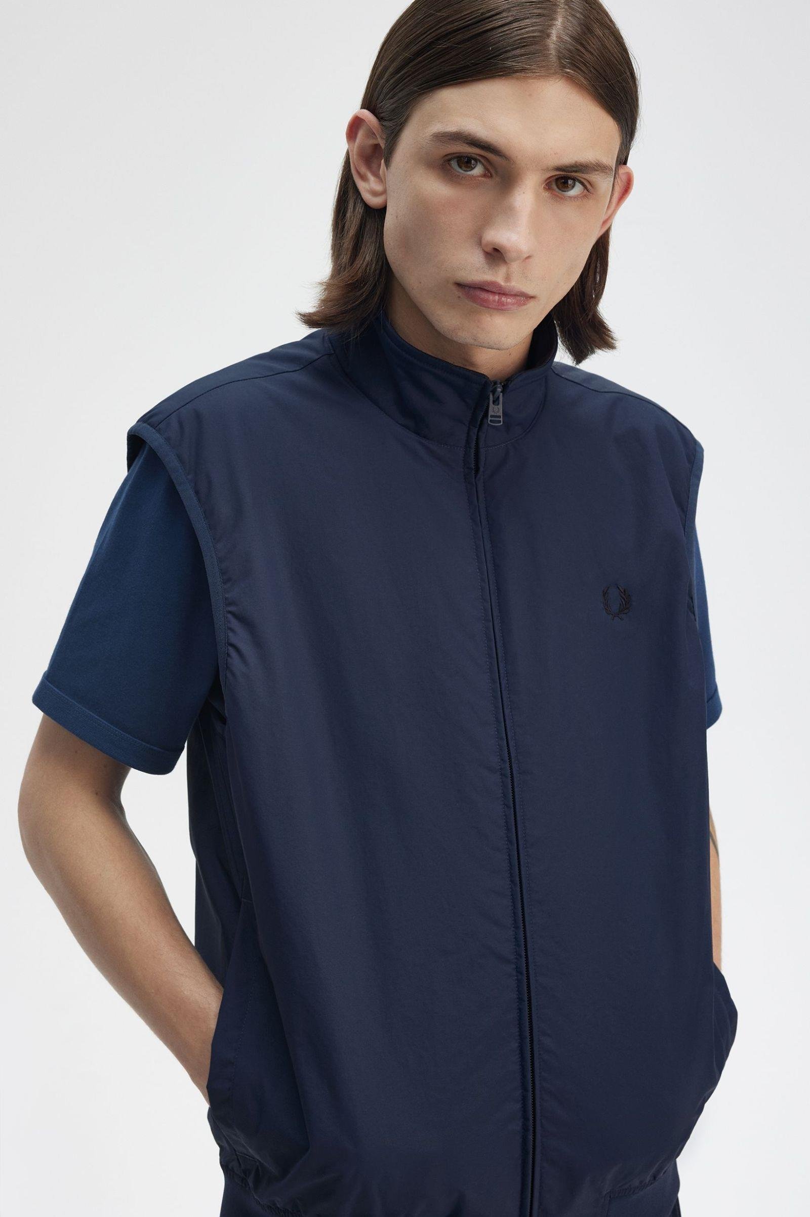 Fred Perry Fred Perry Erkek Dik Yaka Fermuar Kapamalı Kolsuz Mavi Yelek J8500-X86