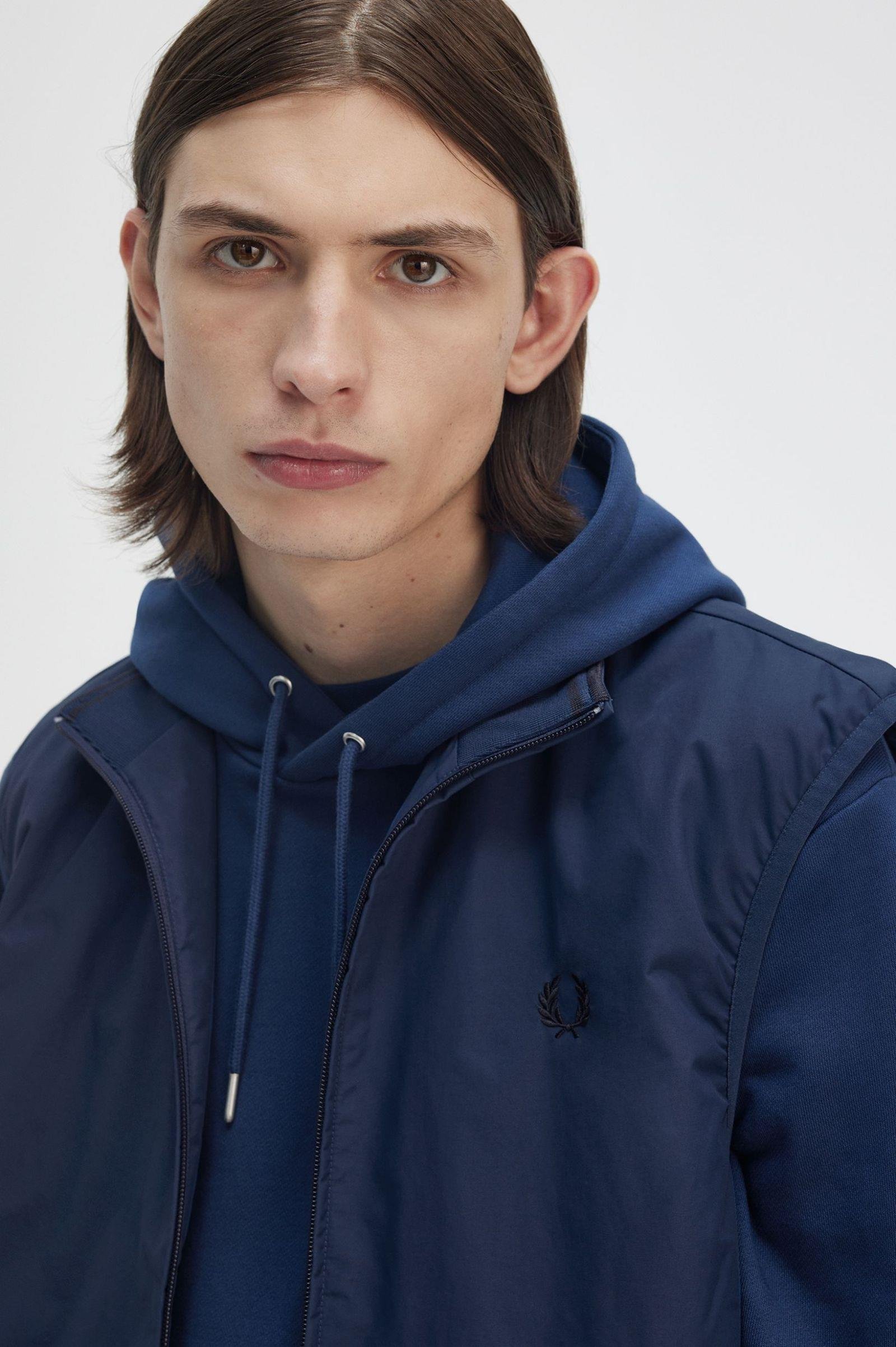 Fred Perry Fred Perry Erkek Dik Yaka Fermuar Kapamalı Kolsuz Mavi Yelek J8500-X86