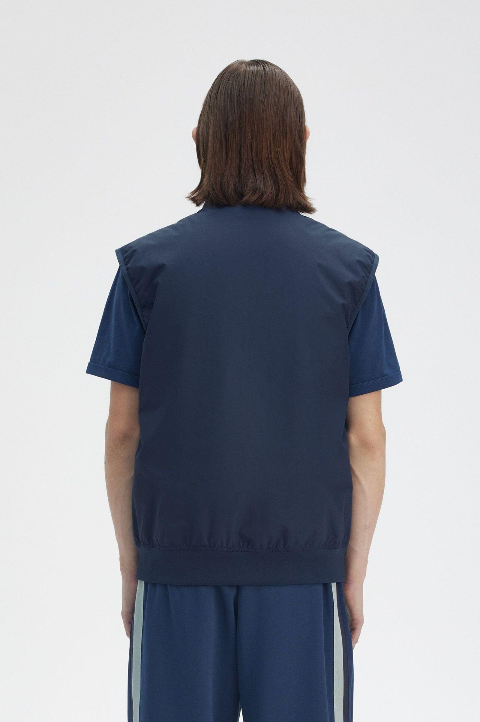 Fred Perry Fred Perry Erkek Dik Yaka Fermuar Kapamalı Kolsuz Mavi Yelek J8500-X86