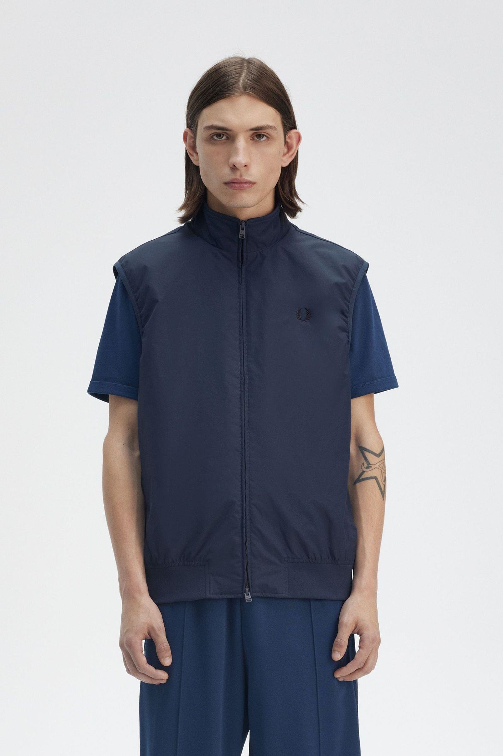 Fred Perry Fred Perry Erkek Dik Yaka Fermuar Kapamalı Kolsuz Mavi Yelek J8500-X86