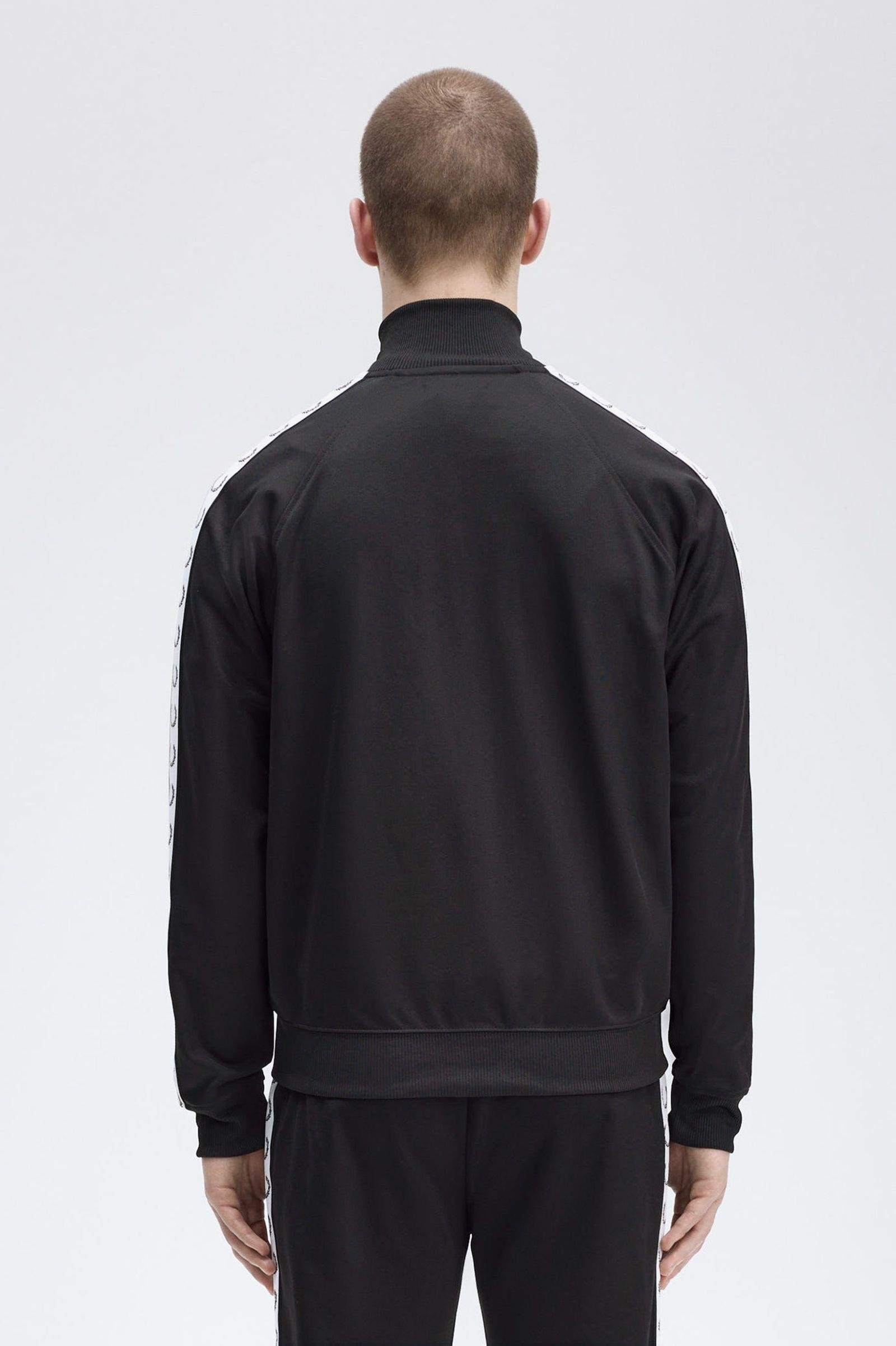 Fred Perry Fred Perry Kadın Dik Yaka Fermuar Kapamalı Omuzdan Kola Logo Detaylı Siyah Ceket J4620-198