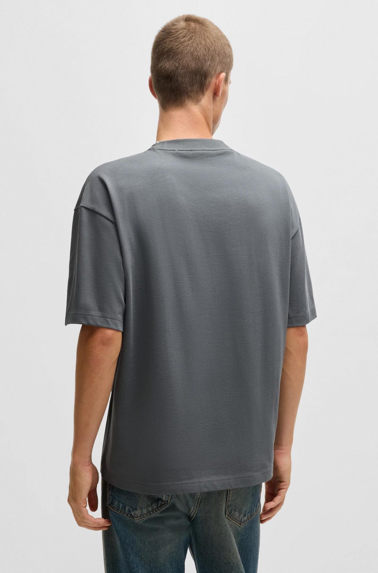 HUGO HUGO Erkek Oversize Büyük Logo İşlemeli Pamuklu Yuvarlak Yaka Kısa Kollu Antrasit T-Shirt 50525765-086
