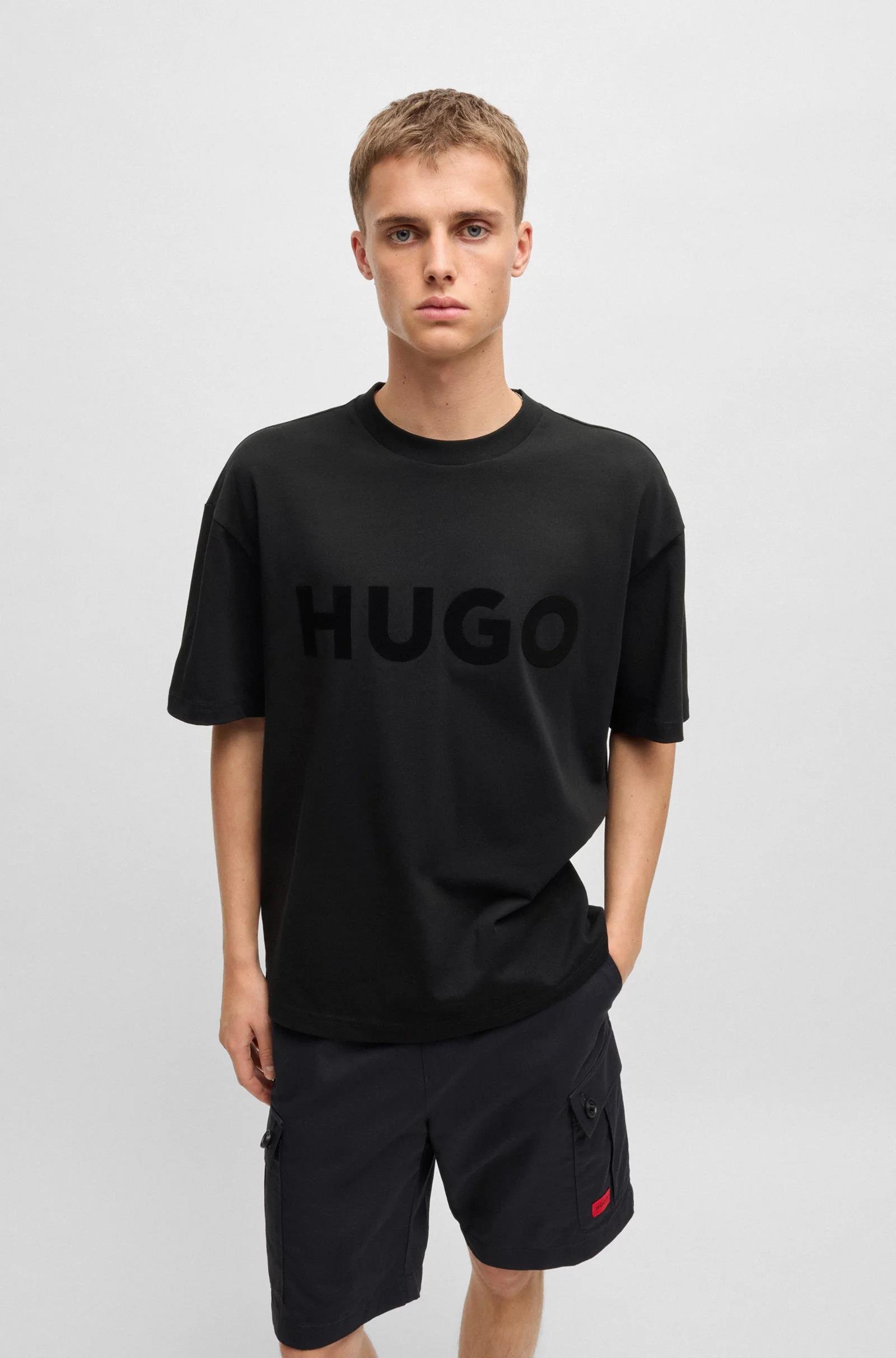 HUGO HUGO Erkek Oversize Büyük Logo İşlemeli Pamuklu Yuvarlak Yaka Kısa Kollu Siyah T-Shirt 50525765-001