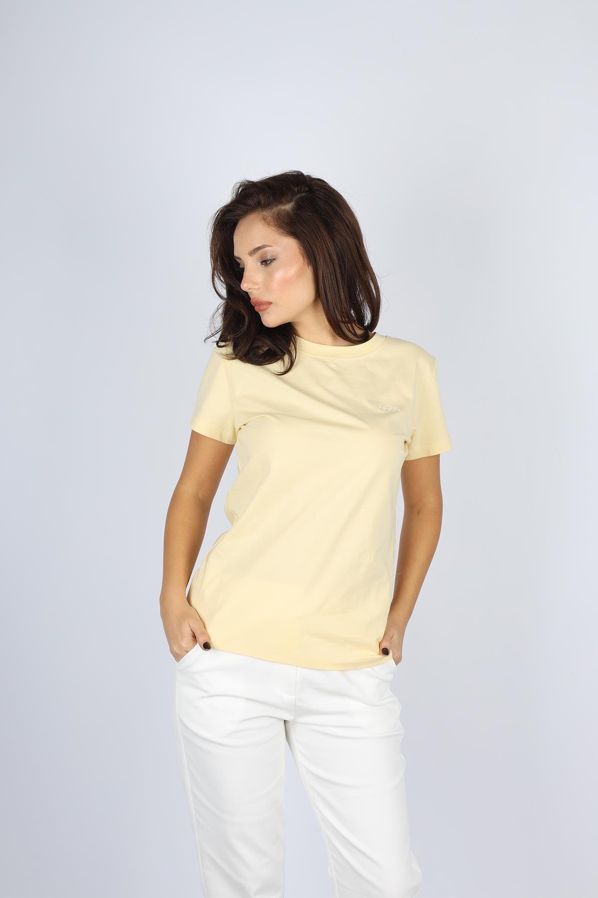 HUGO HUGO Kadın Pamuklu Marka Logolu Yuvarlak Yaka Sarı T-Shirt 50506973-747