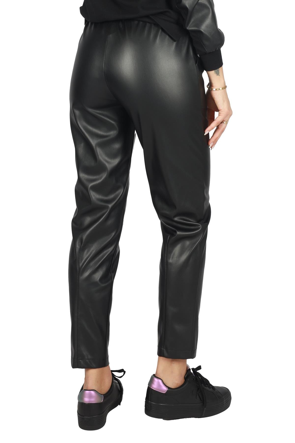 Lady Gina Lady Gına Kadın Pamuklu Regular Fit Yuvarlak Yaka Siyah Alt-Üst Takım IGNBVB23K8056-SİYAH