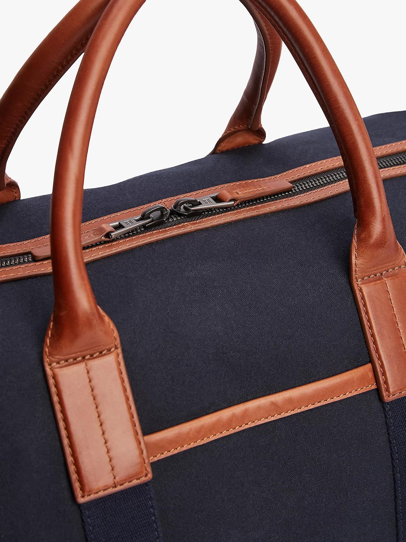 TOMMY HILFIGER Tommy Hilfiger Erkek Geniş Tasarım Pamuklu Logo Desenli Lacivert Valiz AM0AM13082-DW6