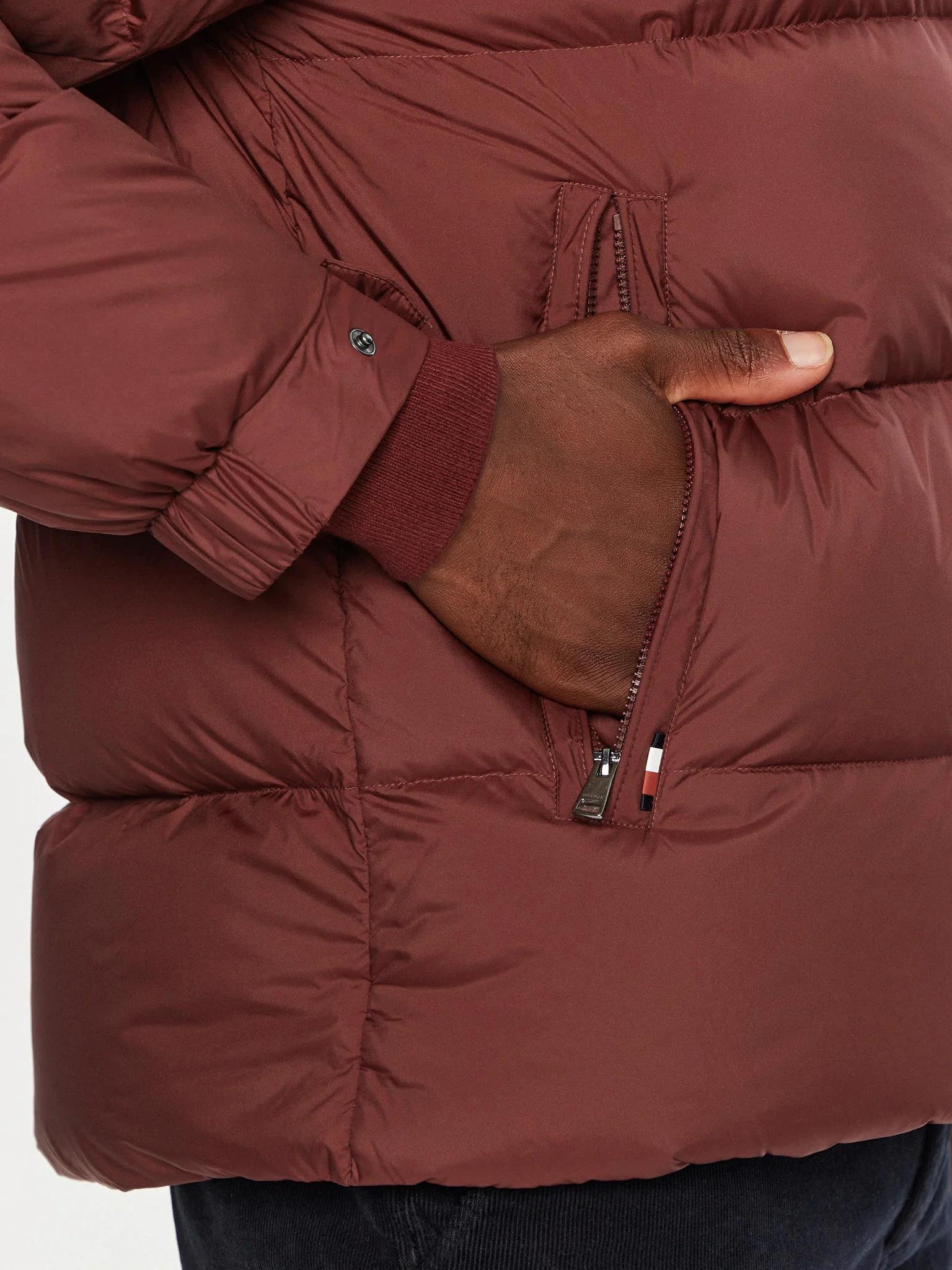 Tommy Hilfiger Tommy Hilfiger Erkek Kapşonlu Yaka Marka Detaylı Fermuarlı Şişme Bordo Mont MW0MW36569-VLP