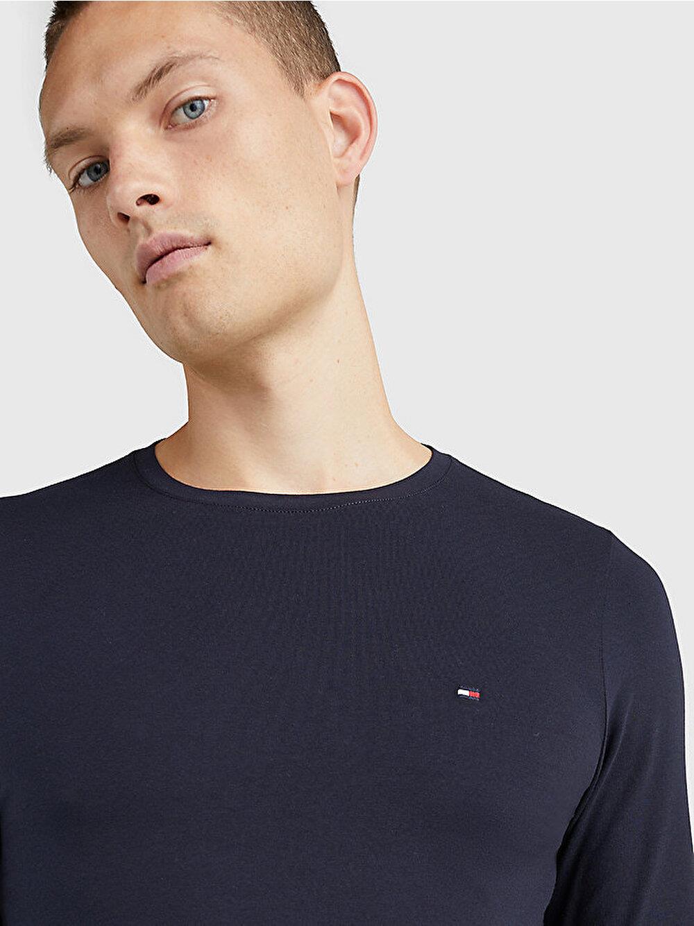 Tommy Hilfiger Tommy Hilfiger Erkek Marka Logo Detaylı Kısa Kollu Yuvarlak Yakalı Lacivert T-Shirt MW0MW10804-DW5