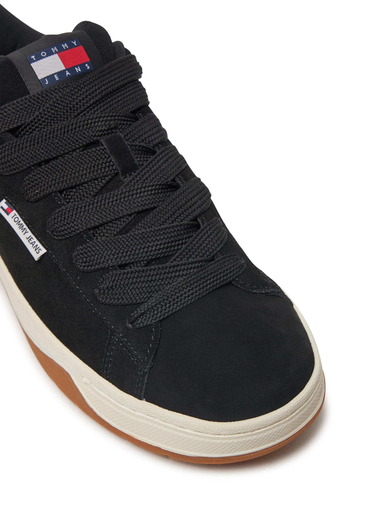 TOMMY HILFIGER Tommy Hilfiger Erkek Süet Dokulu Orta Tabanlı Rahat Siyah Ayakkabı EM0EM01503-BDS