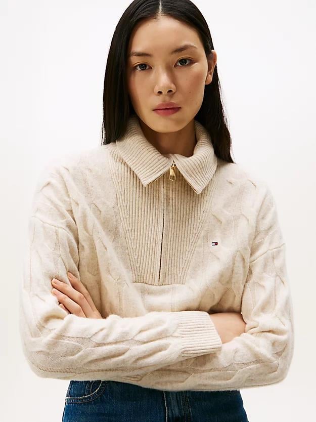 Tommy Hilfiger Tommy Hilfiger Kadın Kapitone Desenli Yarım Fermuarlı Yumuşak Yünlü Örgü Bej Kazak WW0WW46425-ADK