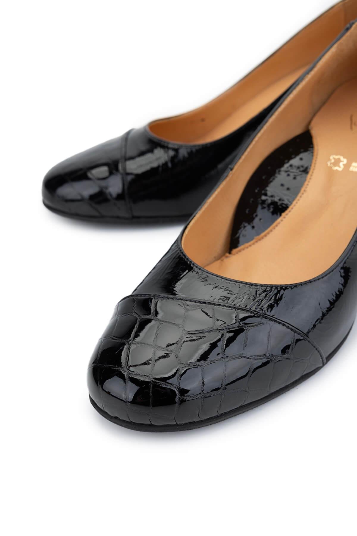 Relax Anatomic Kadın Hakiki Deri Siyah Comfort Ayakkabı