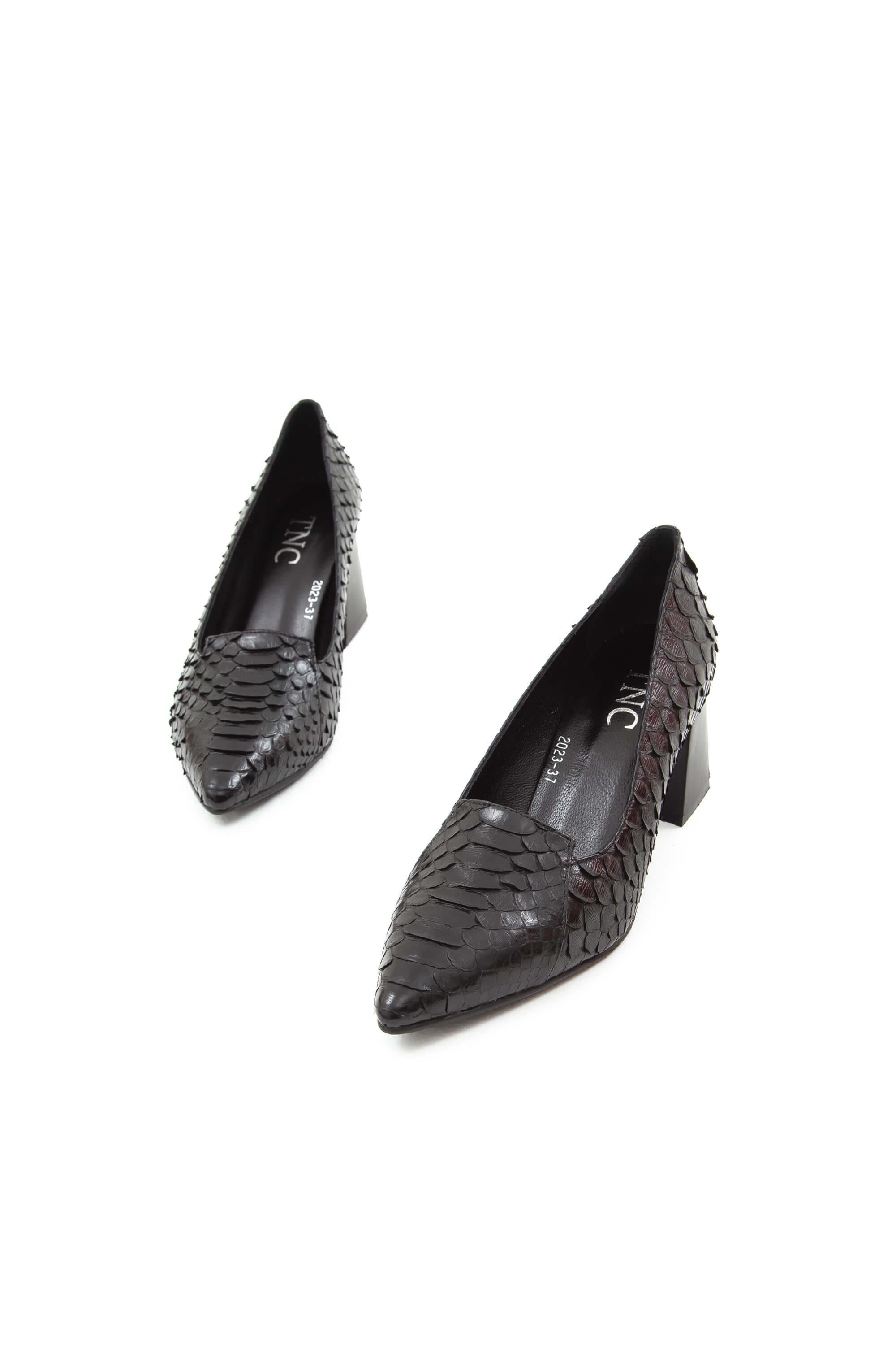 Tamer Tanca Kadın Hakiki Deri Siyah Klasik Ayakkabı