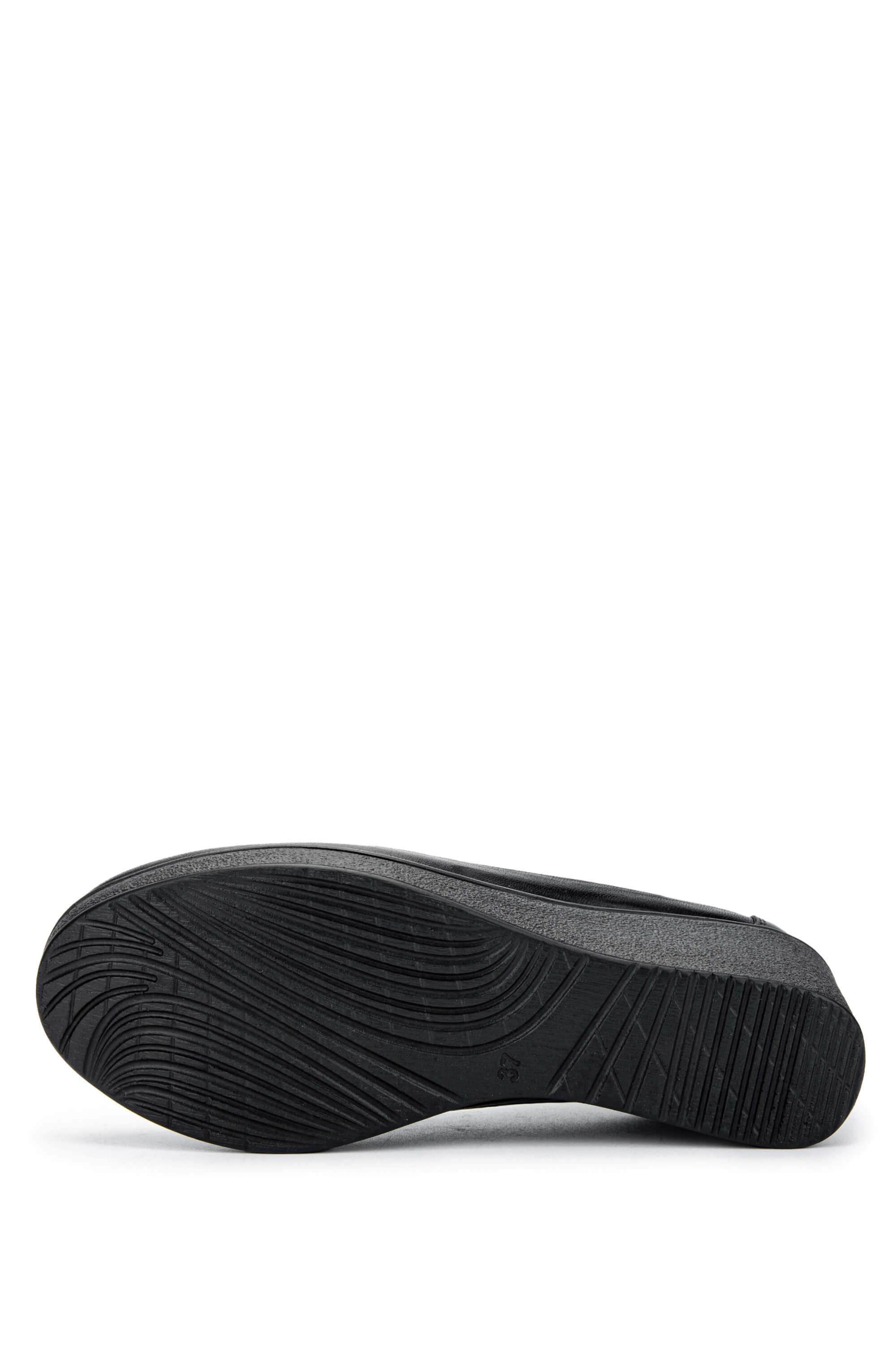 Tamer Tanca Kadın Hakiki Deri Siyah Rugan Casual Ayakkabı