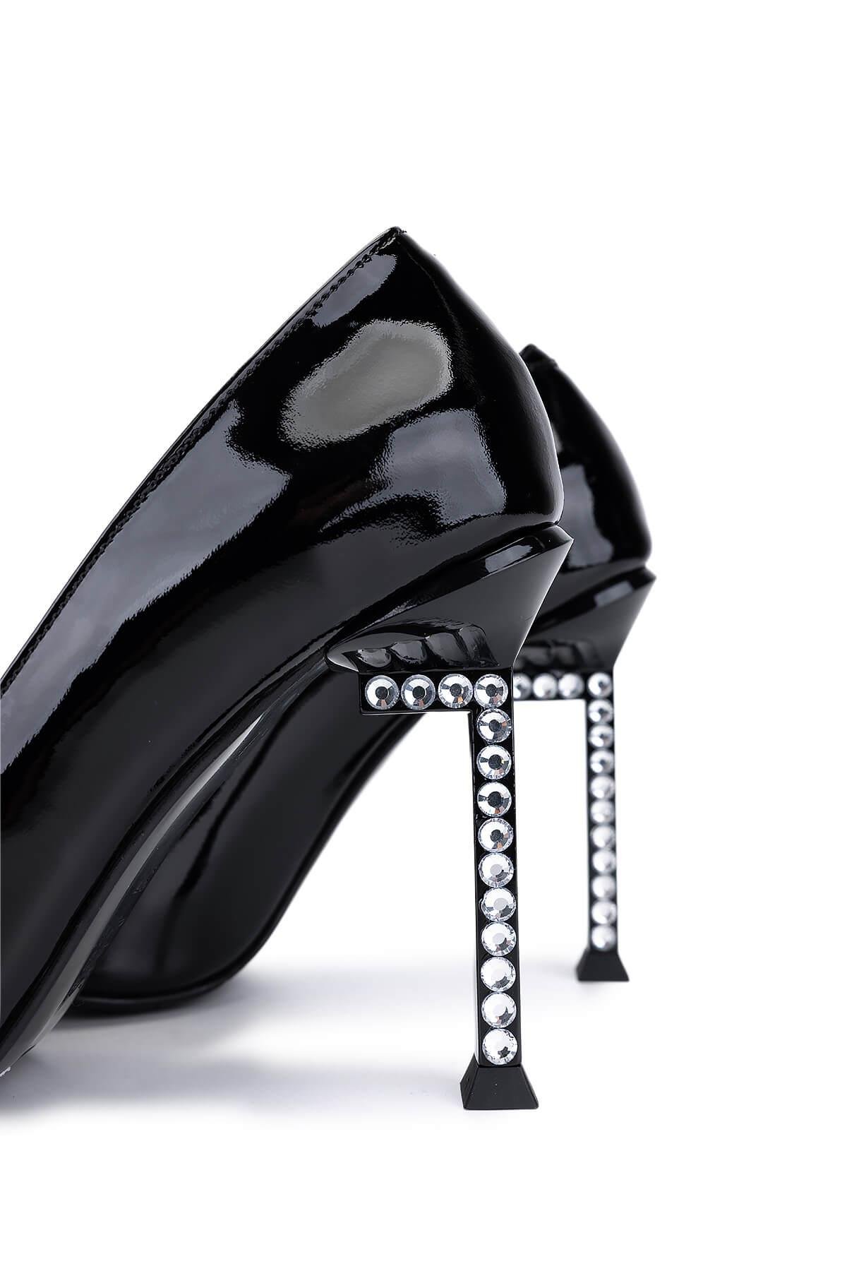 Tamer Tanca Kadın Hakiki Deri Siyah Rugan Topuklu Ayakkabı