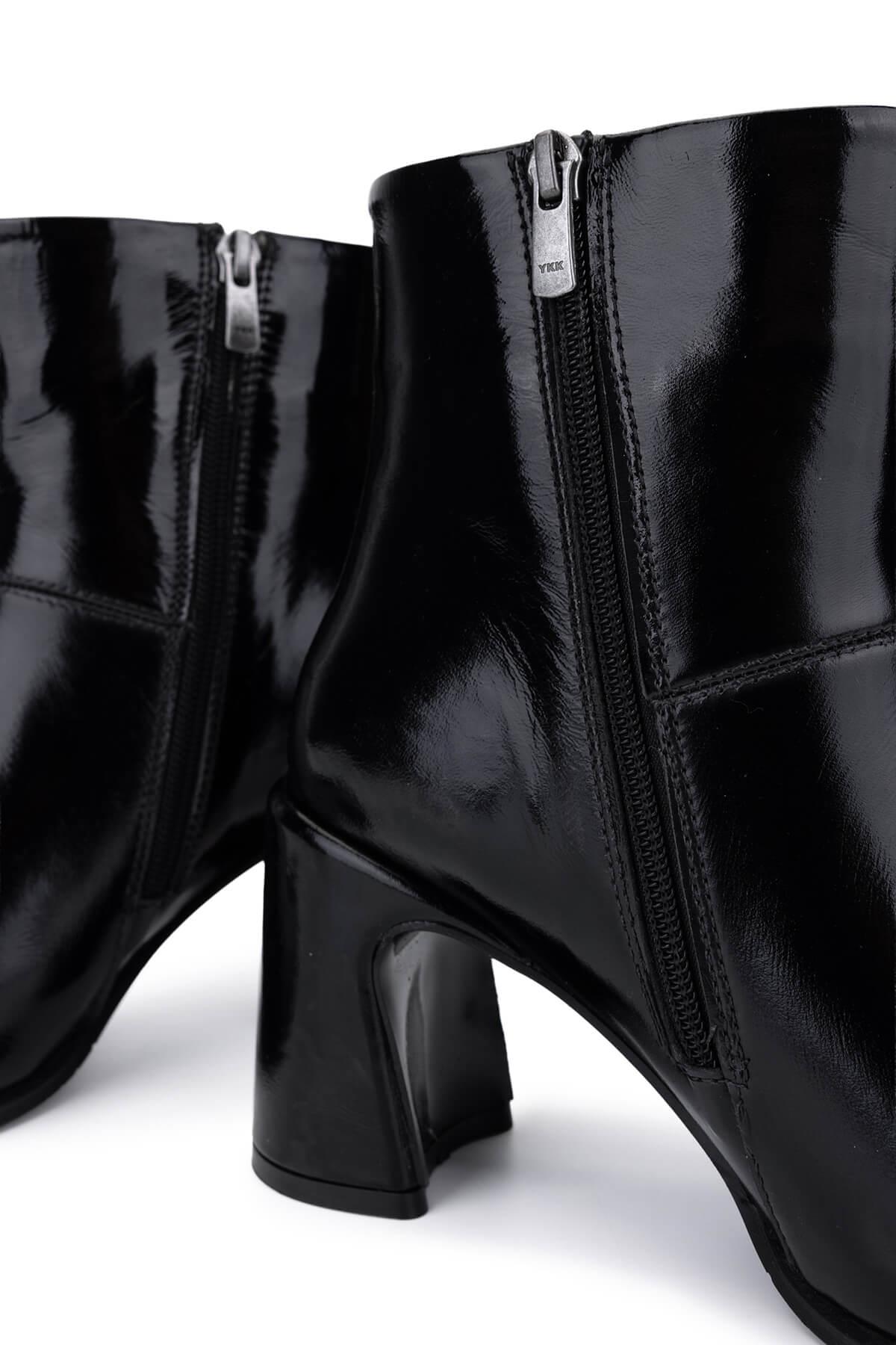 Tamer Tanca Kadın Hakiki Deri Siyah Rugan Klasik Bot