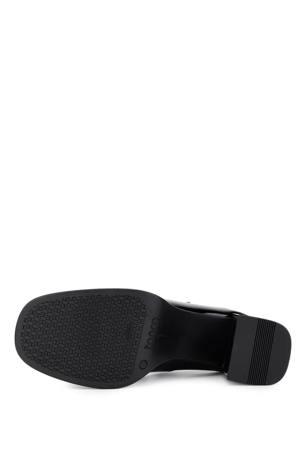 Tamer Tanca Kadın Hakiki Deri Siyah Rugan Topuklu Ayakkabı