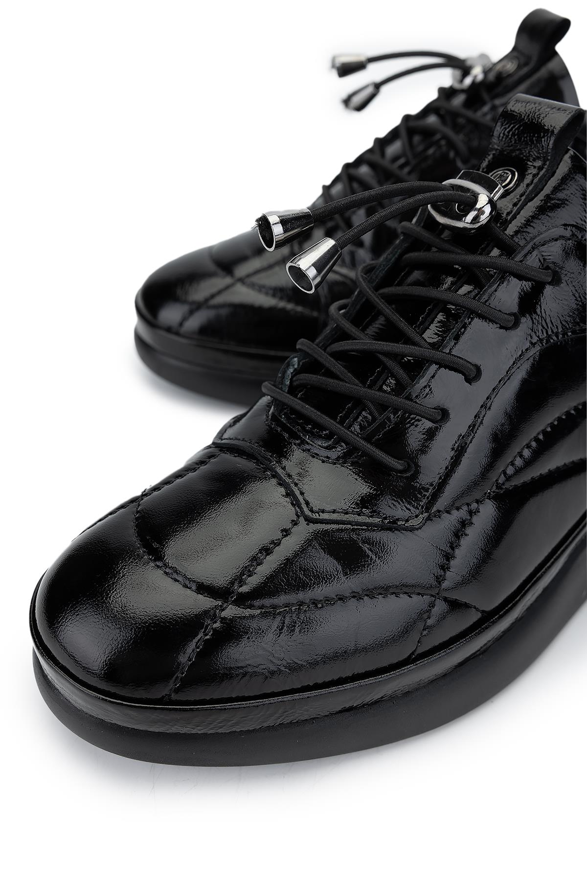 Tamer Tanca Kadın Hakiki Deri Siyah Rugan Casual Ayakkabı