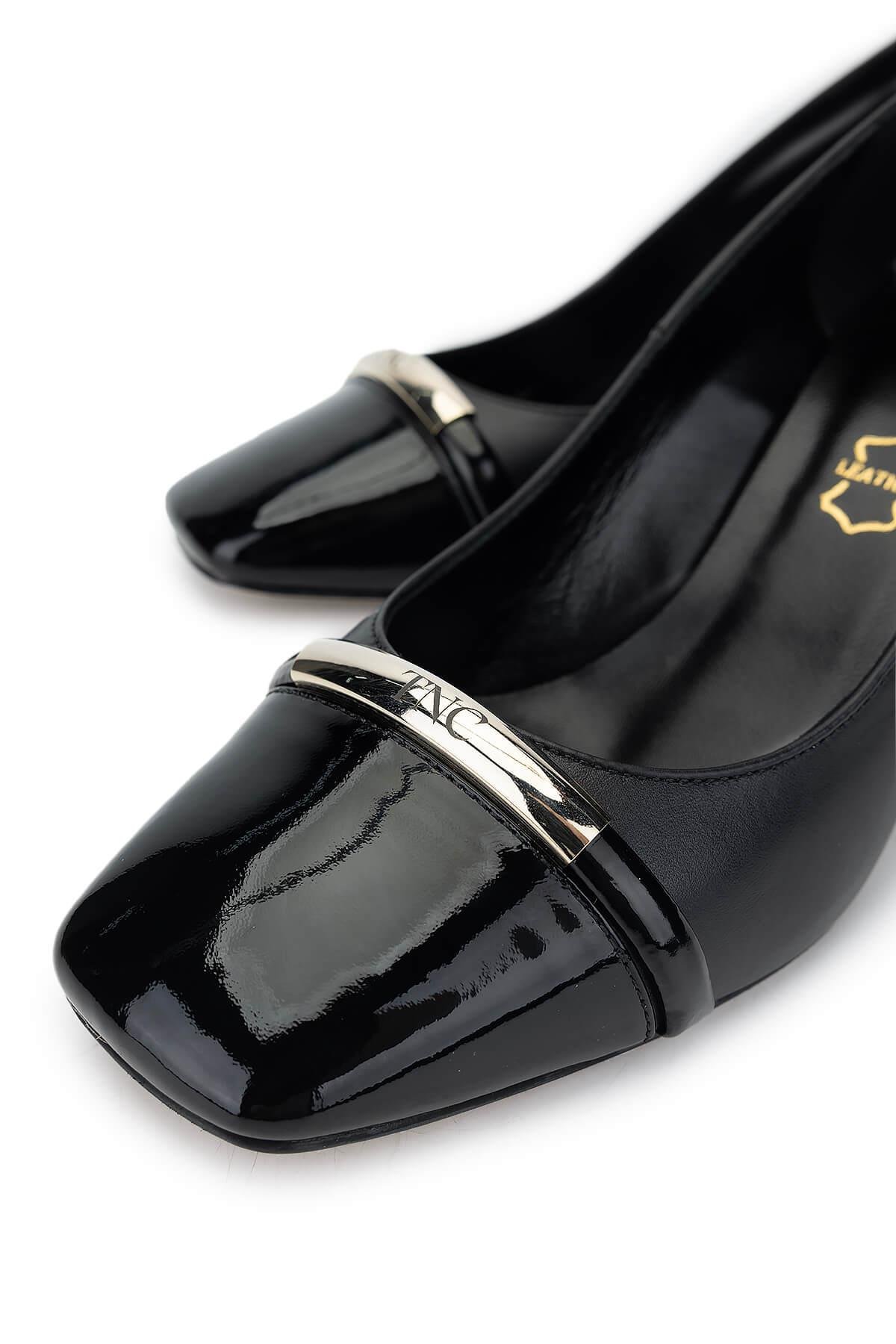 Tamer Tanca Kadın Hakiki Deri Siyah Topuklu Ayakkabı