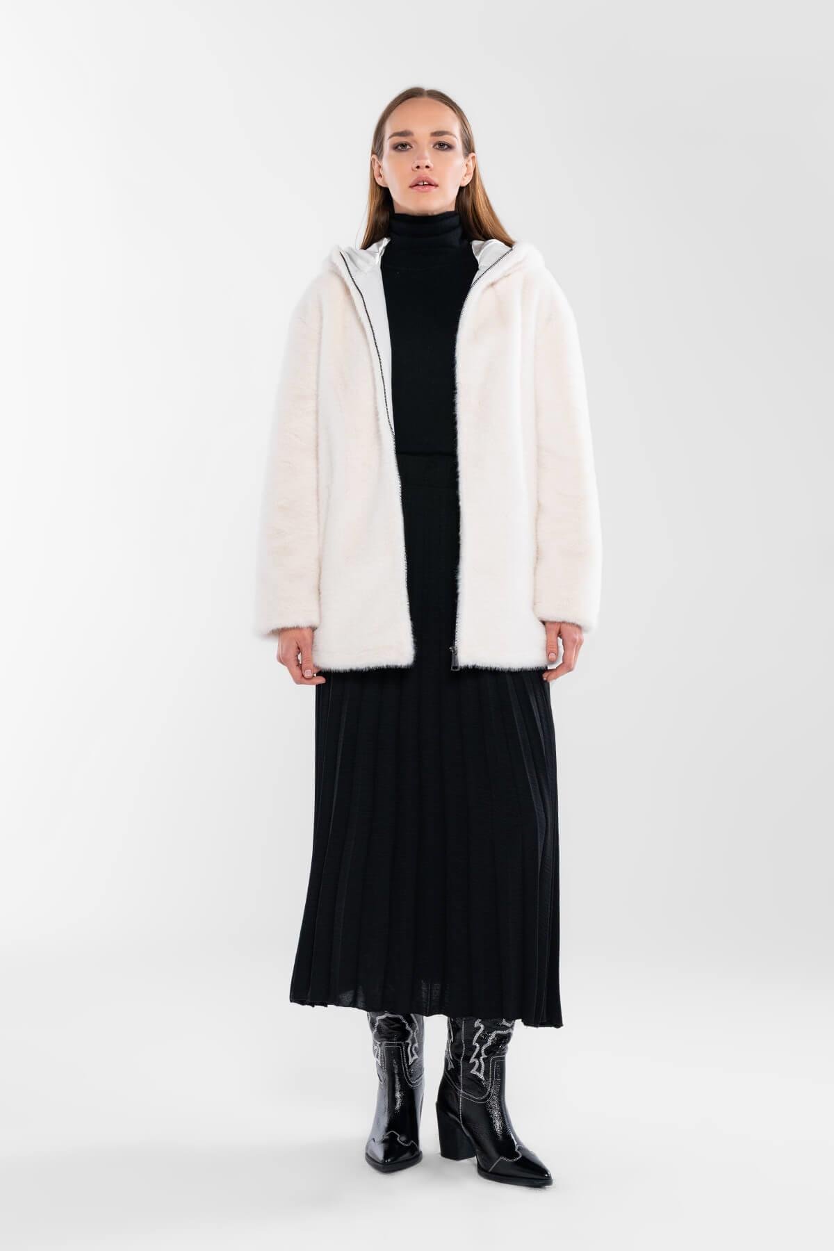 Tamer Tanca Kadın Peluş Beyaz Kumaş Mont Deri Mont