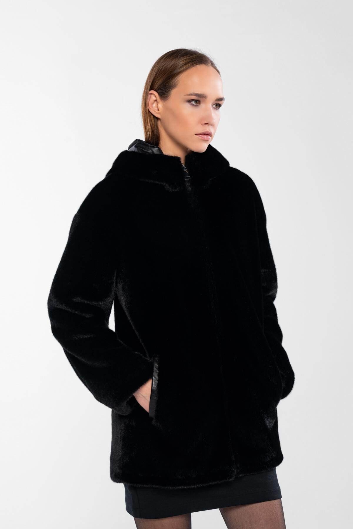 Tamer Tanca Kadın Peluş Siyah Kumaş Mont Deri Mont